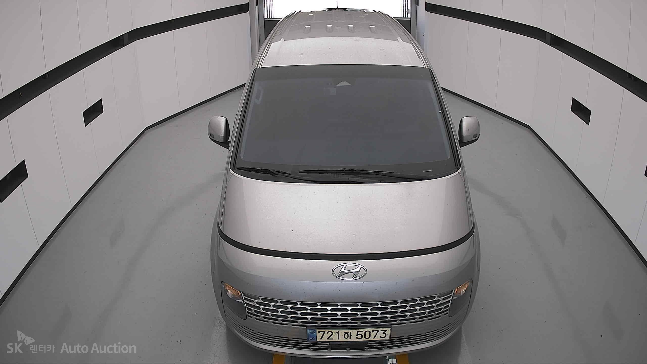 2022 - hyundai staria