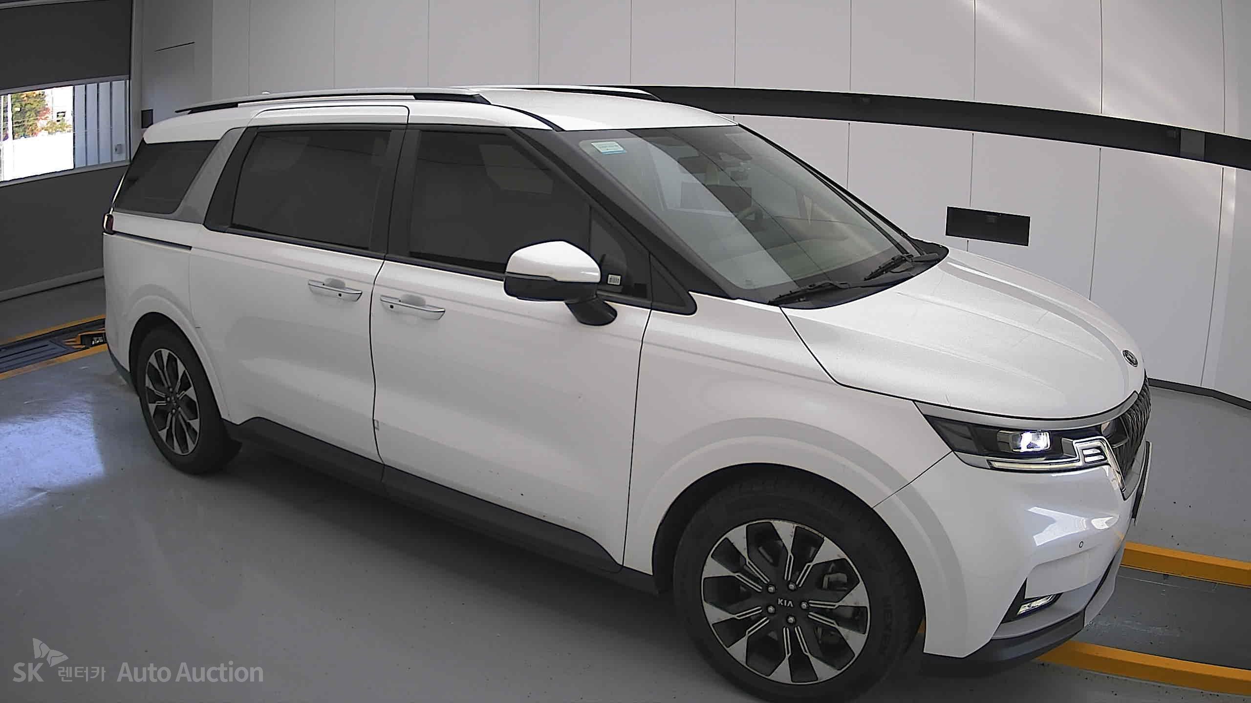 2021 - kia carnival