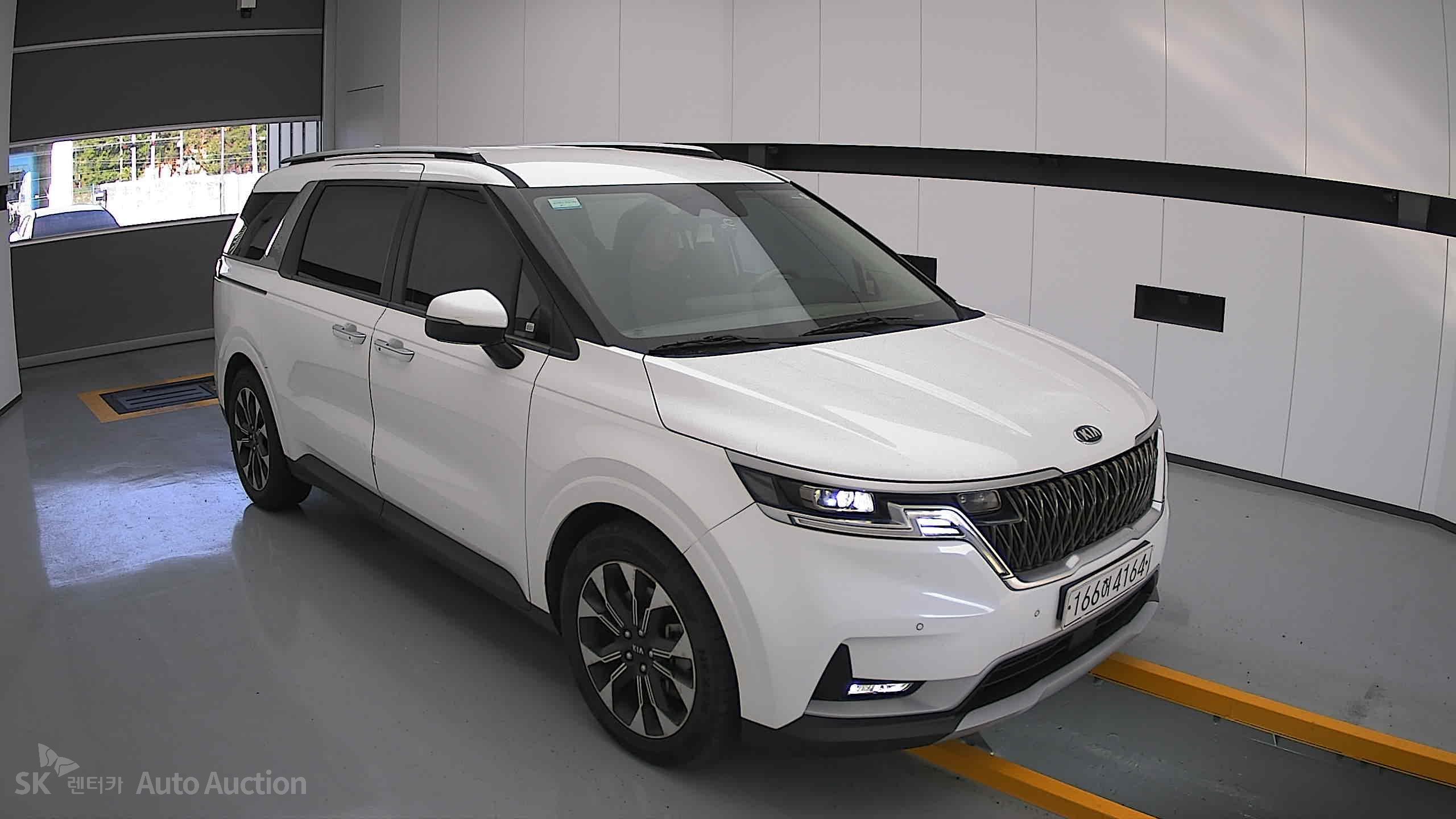 2021 - kia carnival