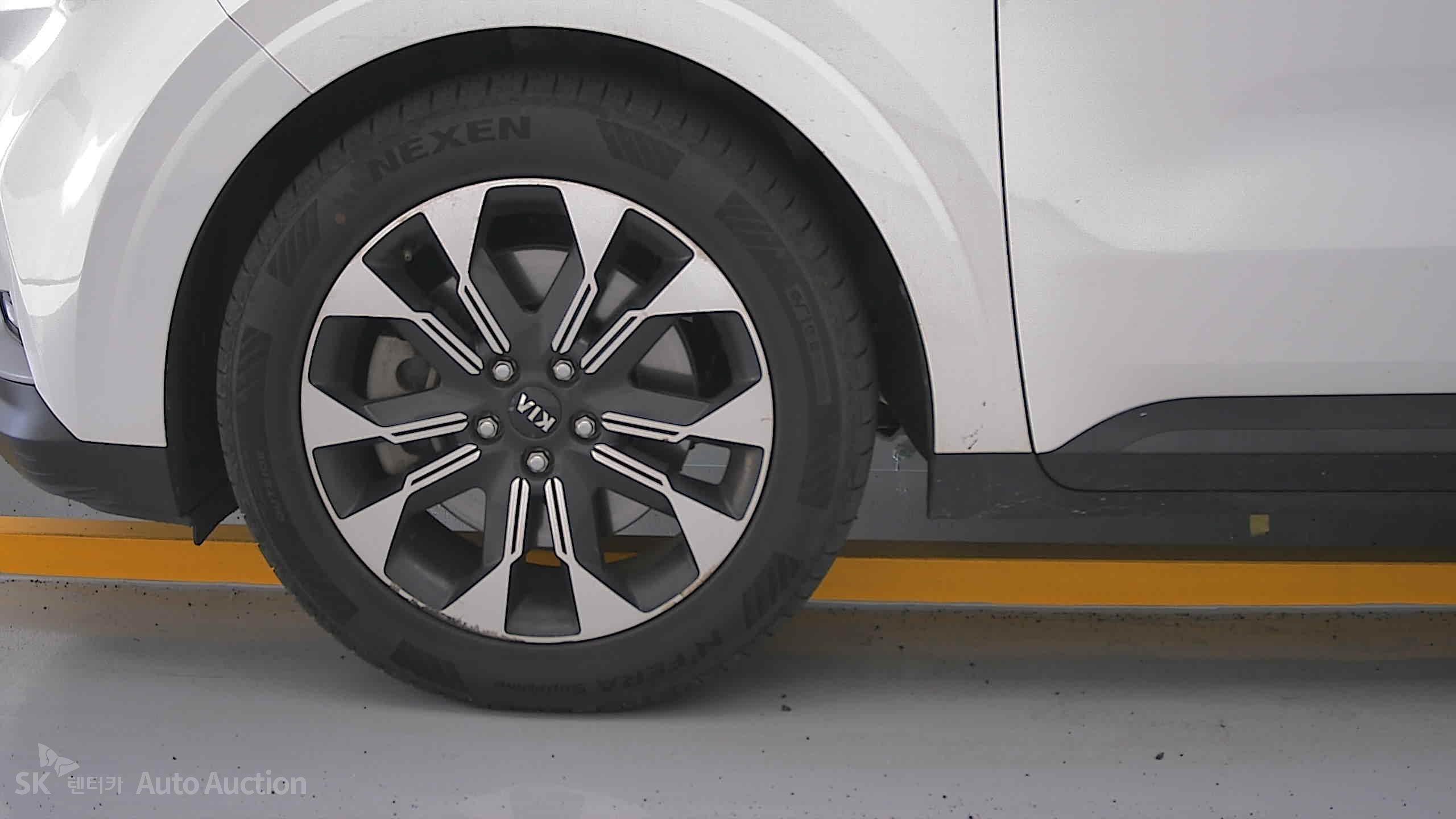 2021 - kia carnival