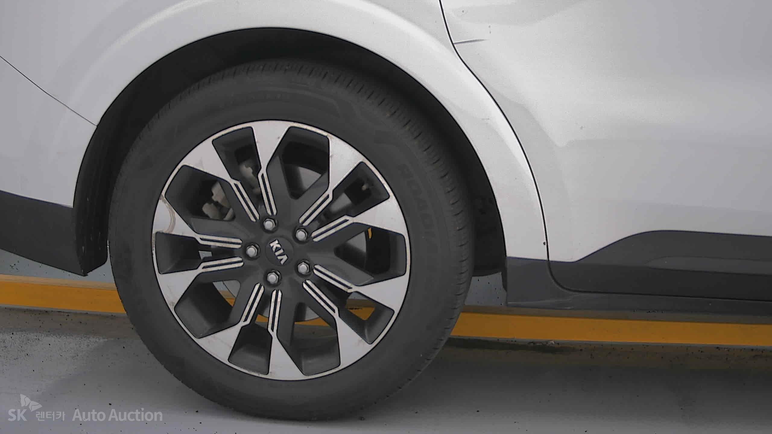 2021 - kia carnival