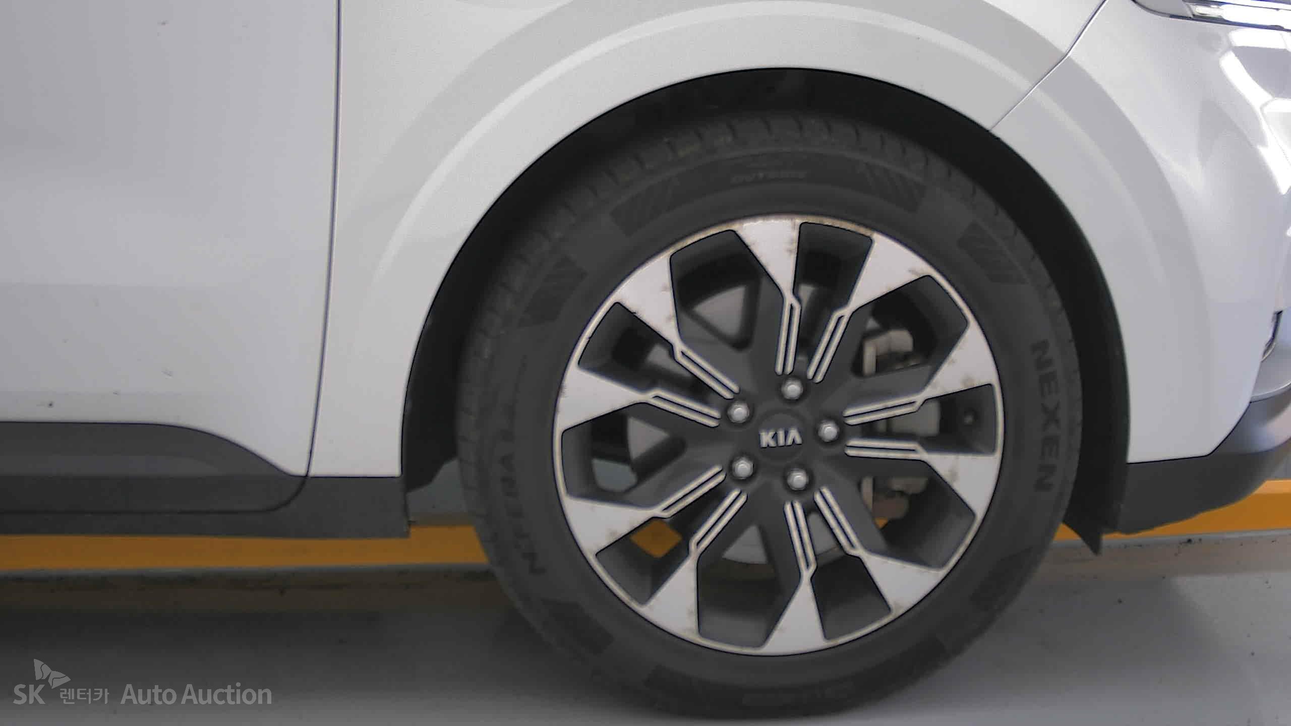 2021 - kia carnival