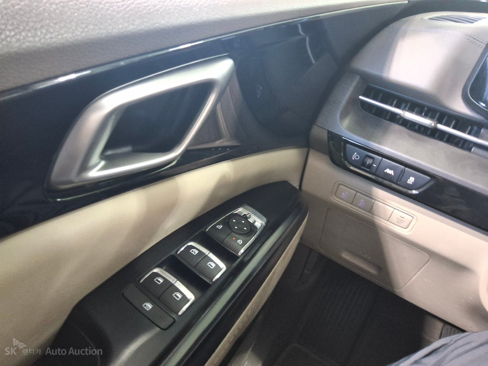 2021 - kia carnival