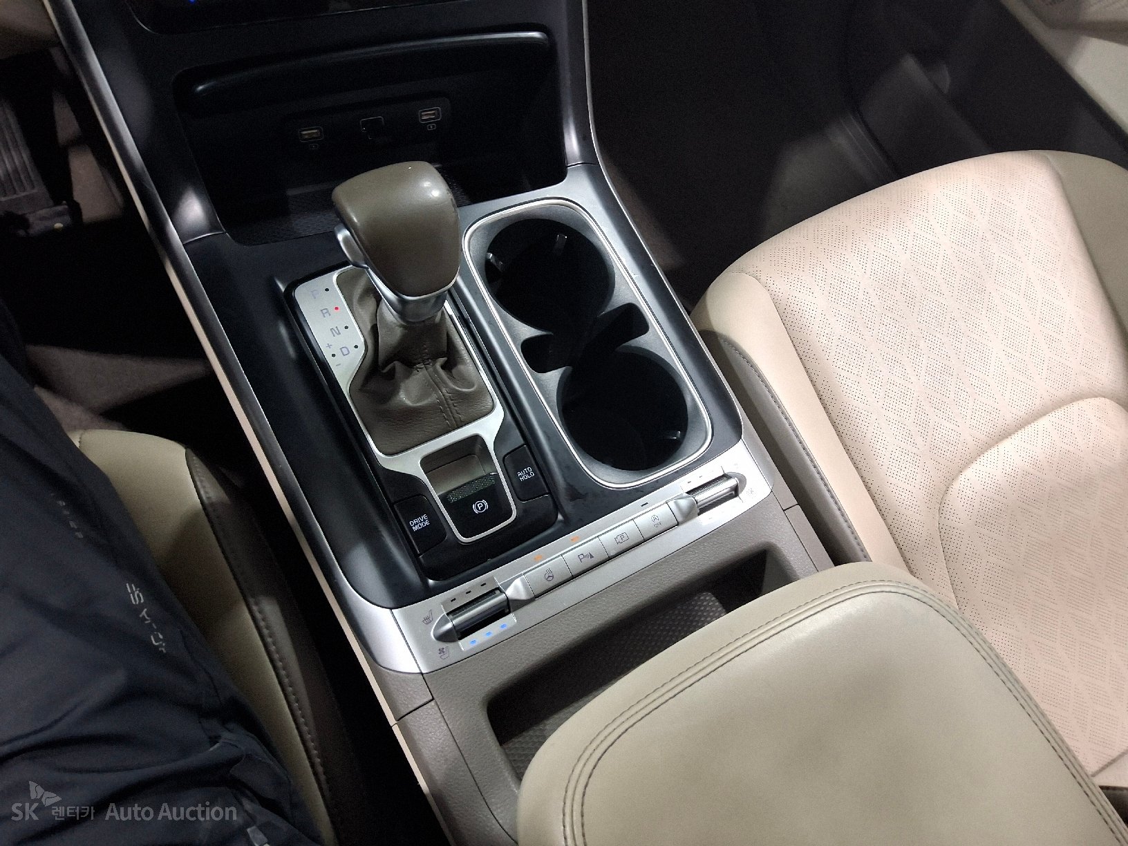 2021 - kia carnival