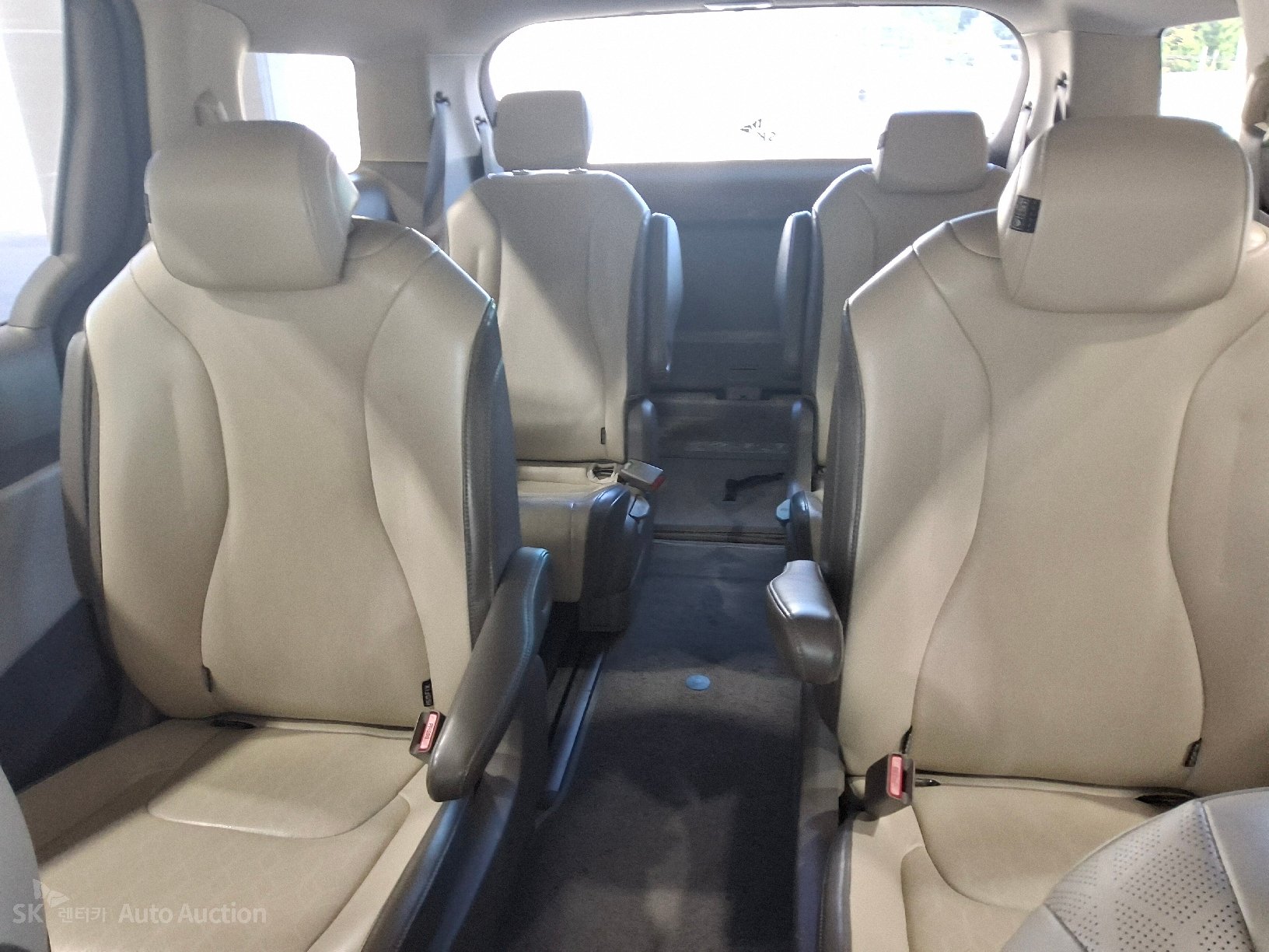 2021 - kia carnival
