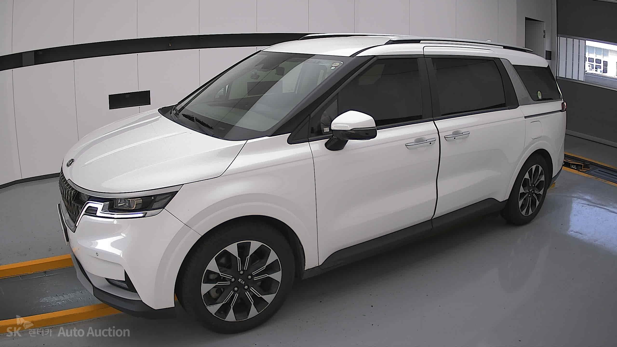 2021 - kia carnival