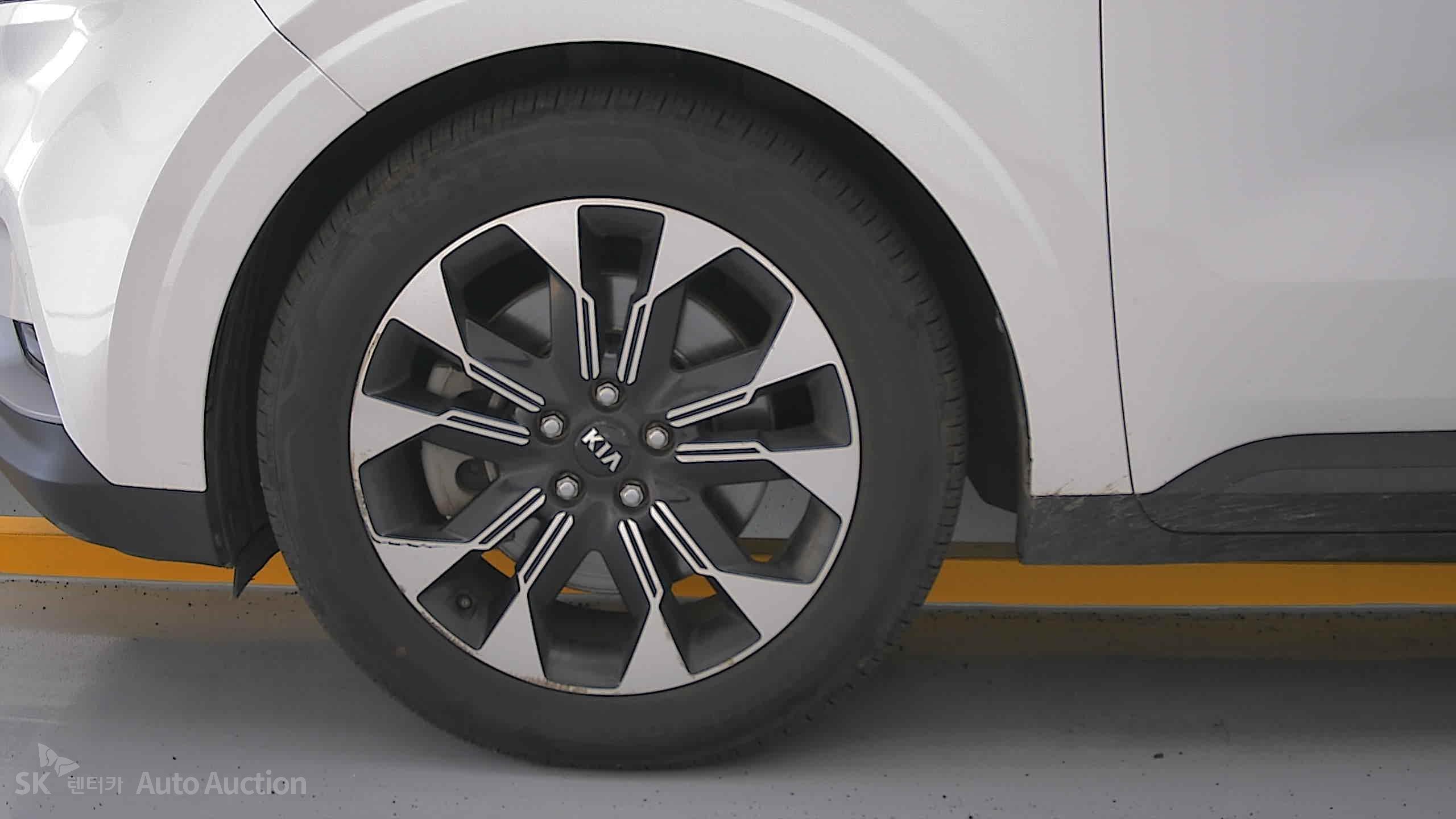 2021 - kia carnival