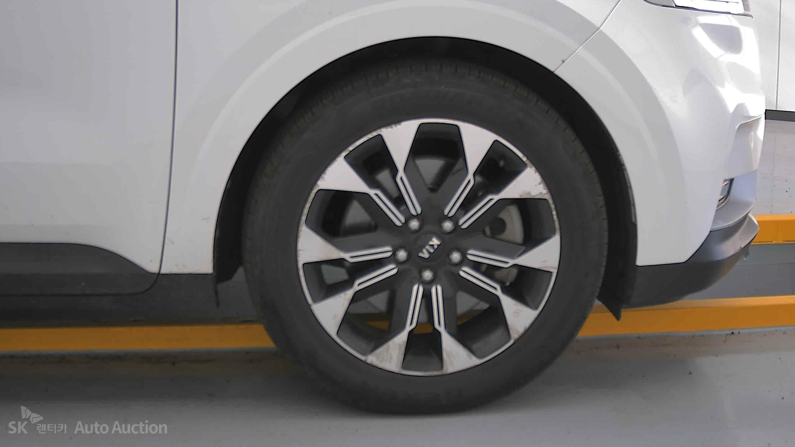 2021 - kia carnival