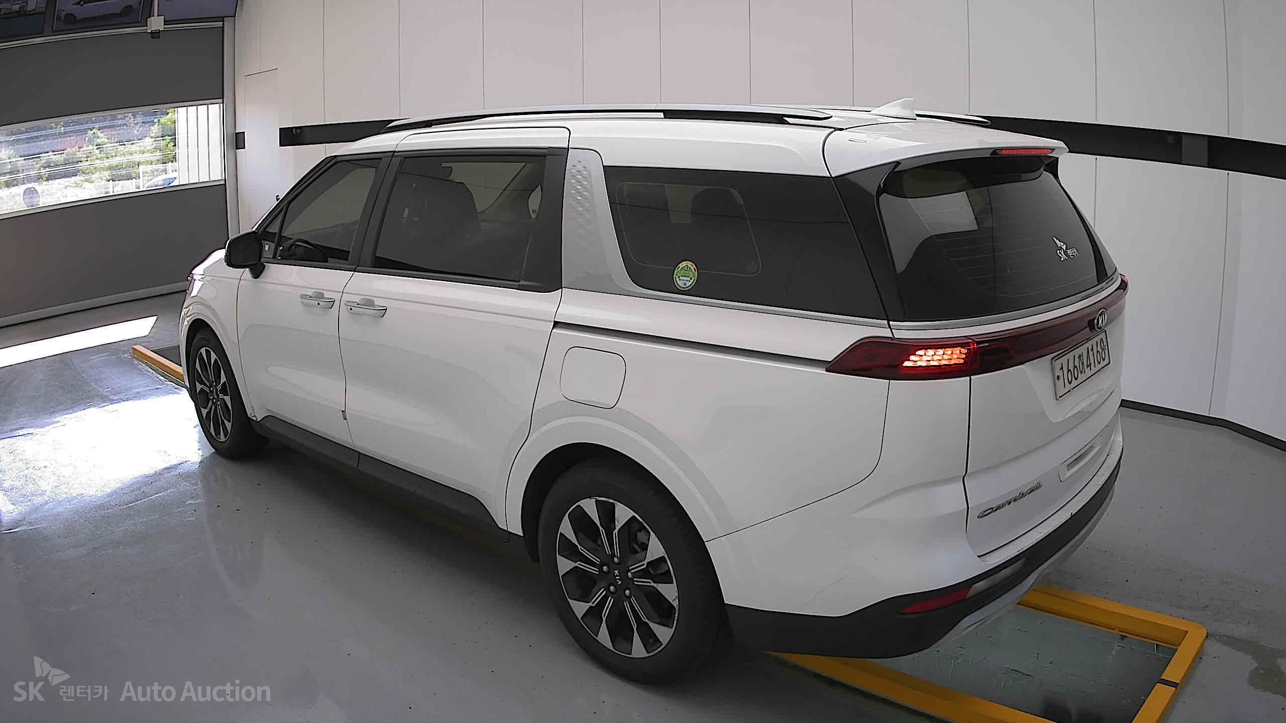 2021 - kia carnival