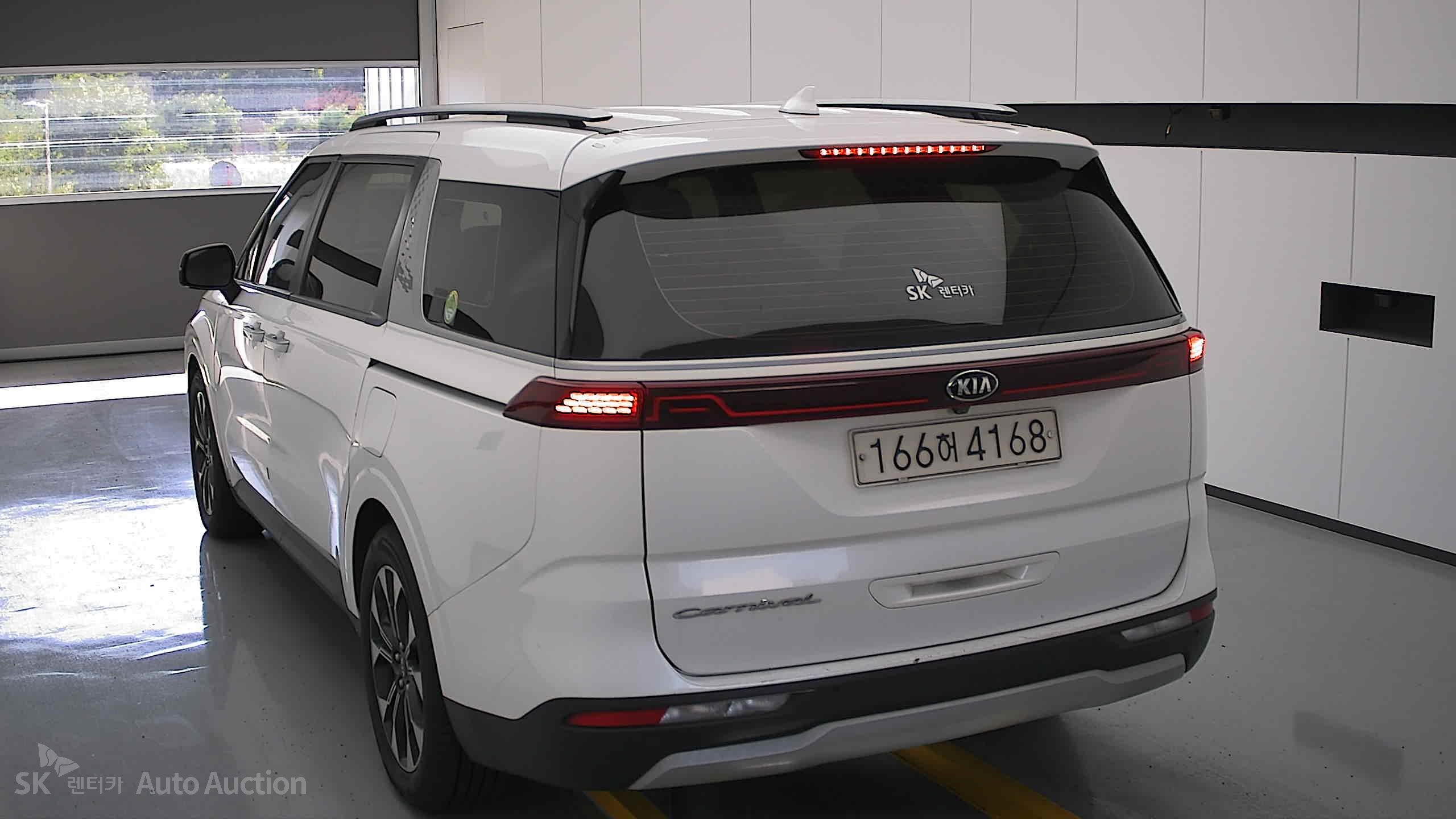2021 - kia carnival