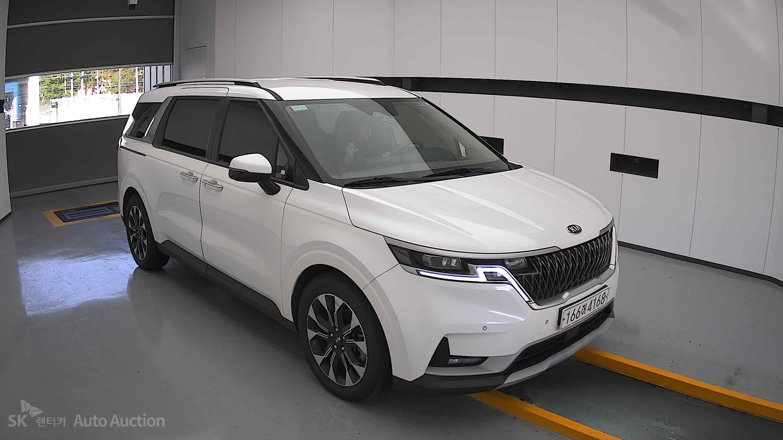 2021 - kia carnival