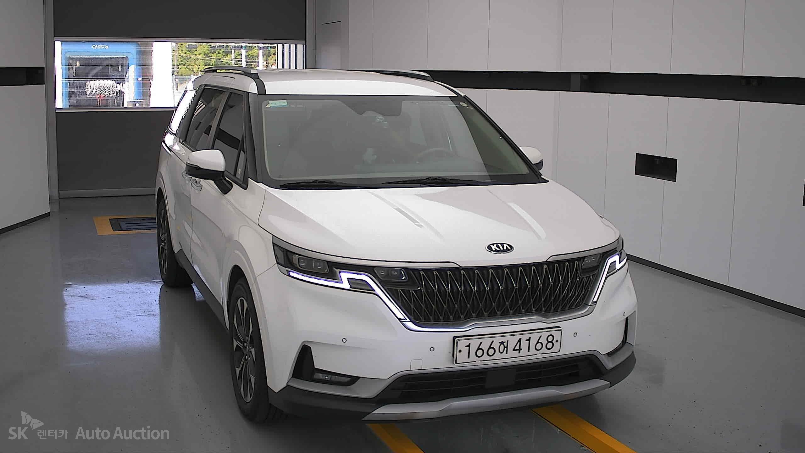 2021 - kia carnival