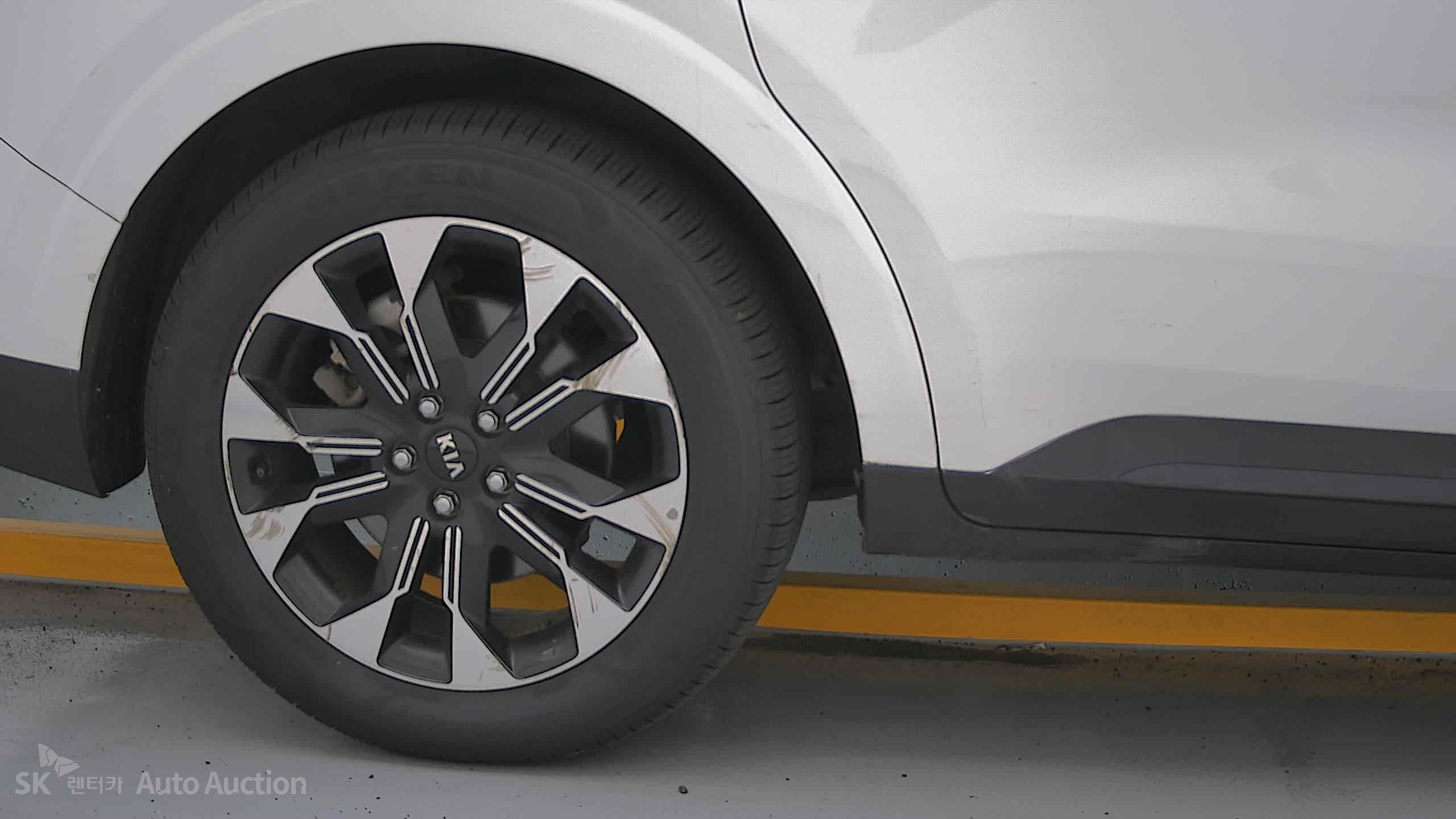 2021 - kia carnival