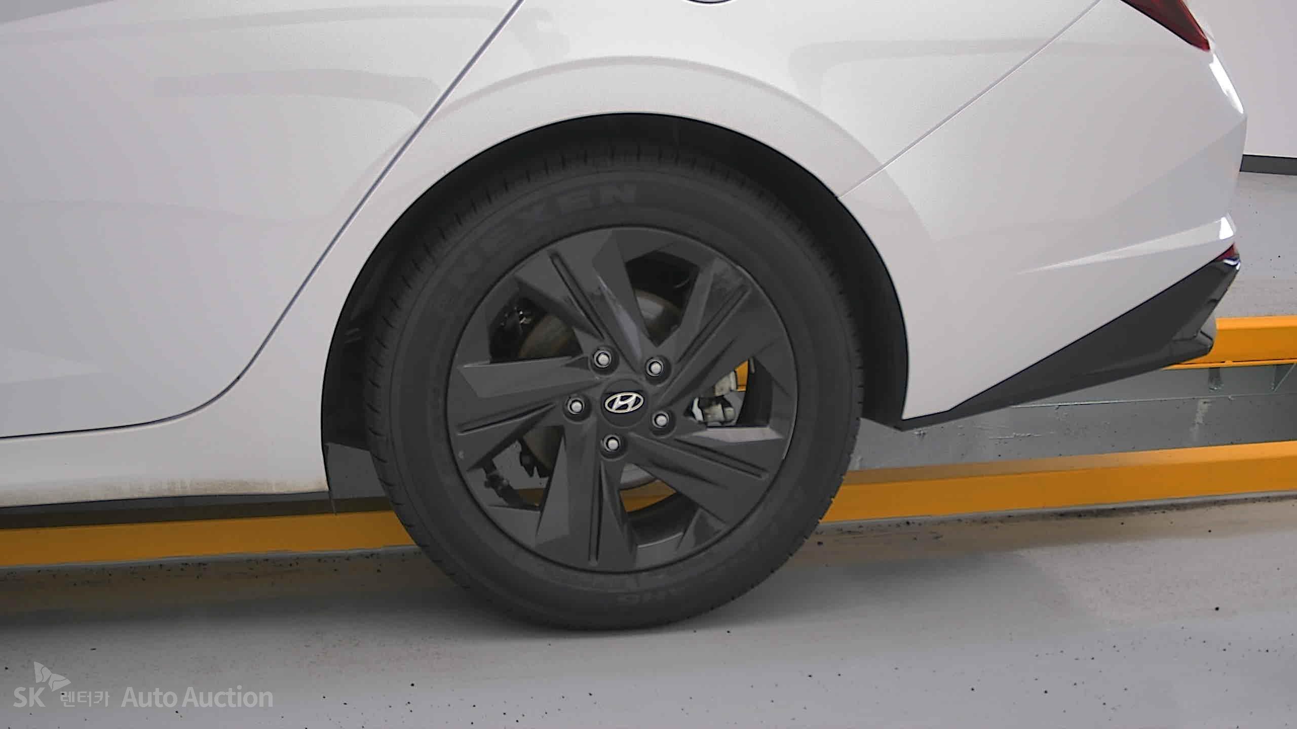 2023 - hyundai avante