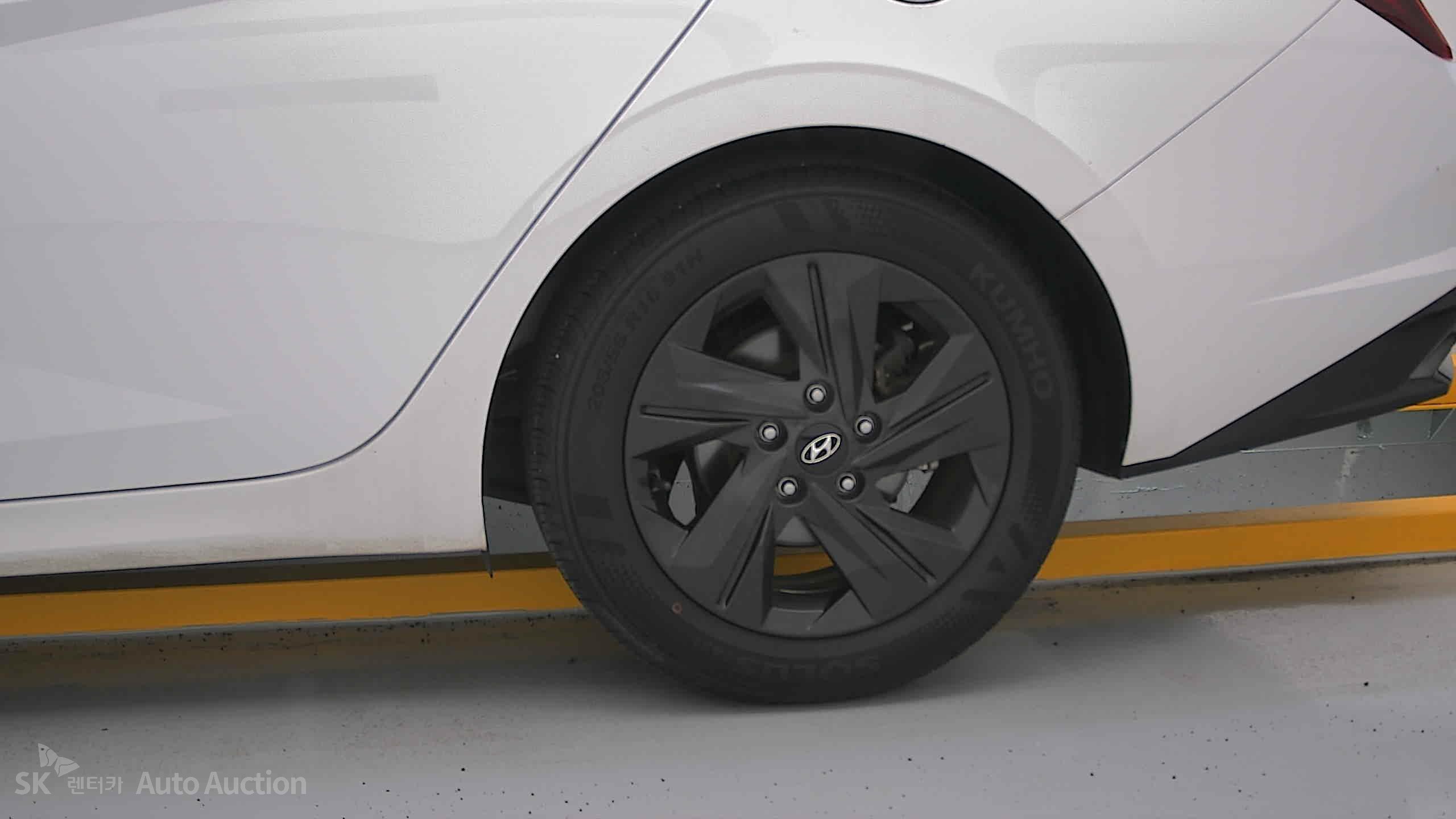 2023 - hyundai avante