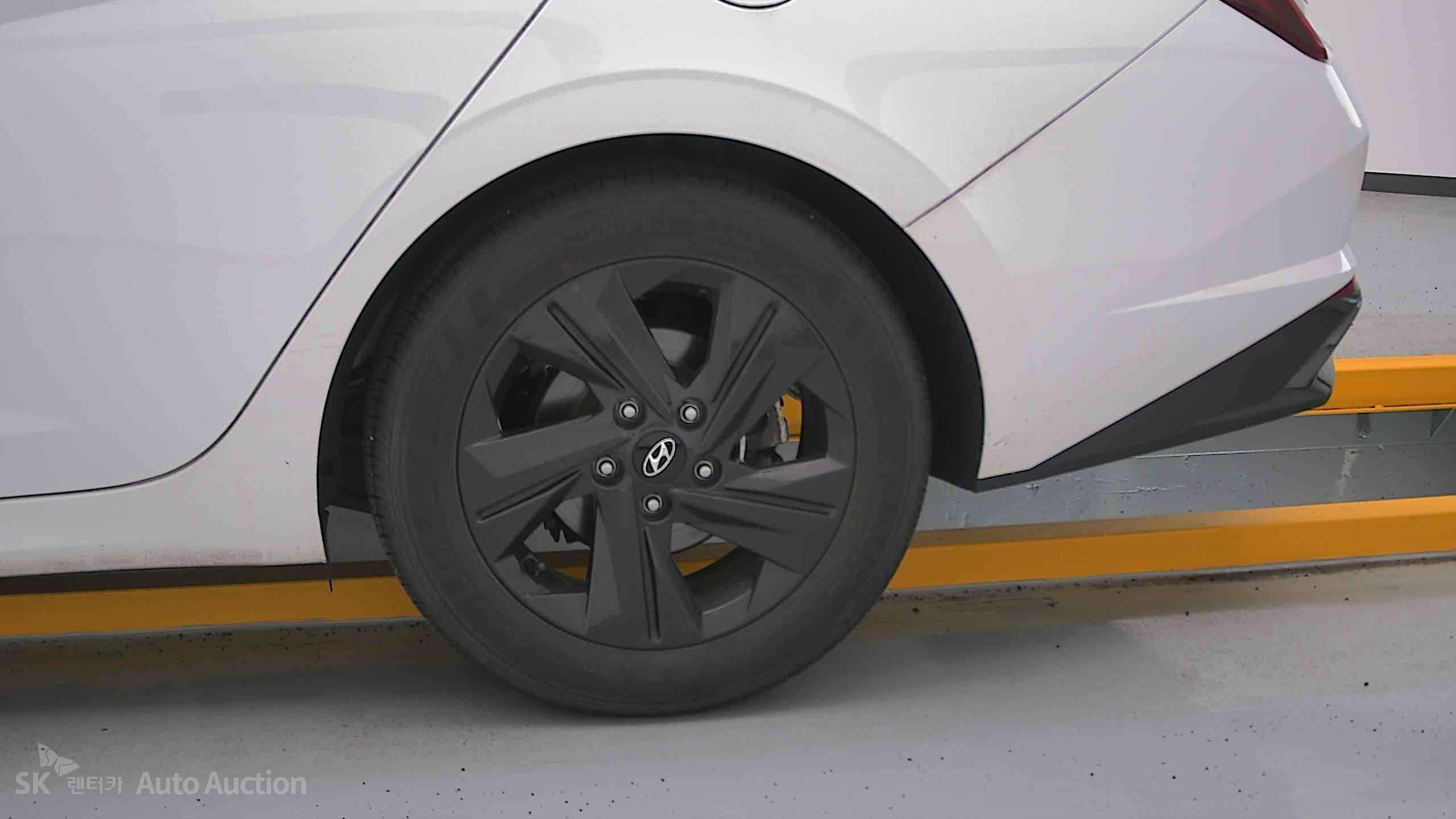 2023 - hyundai avante