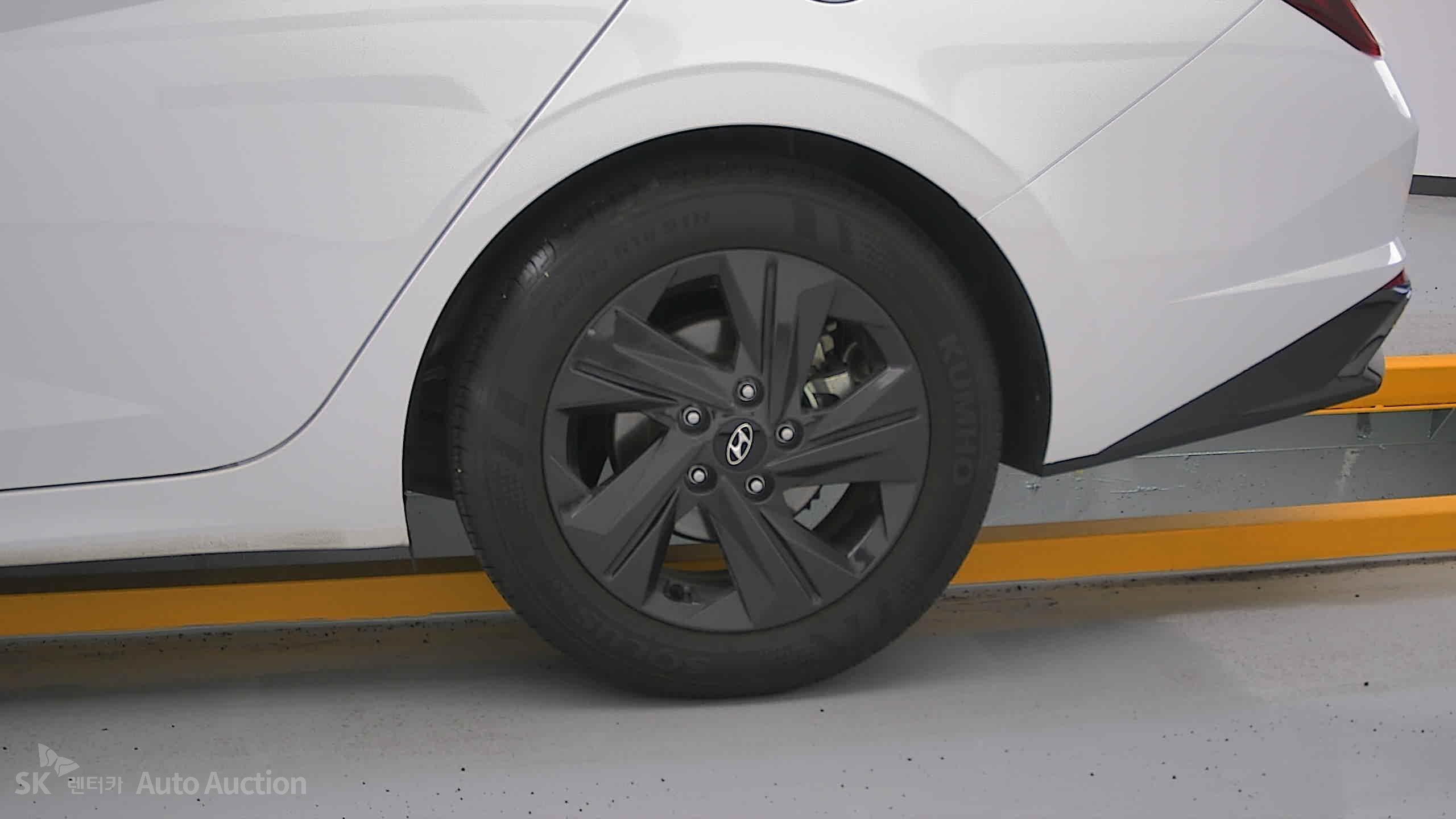 2023 - hyundai avante