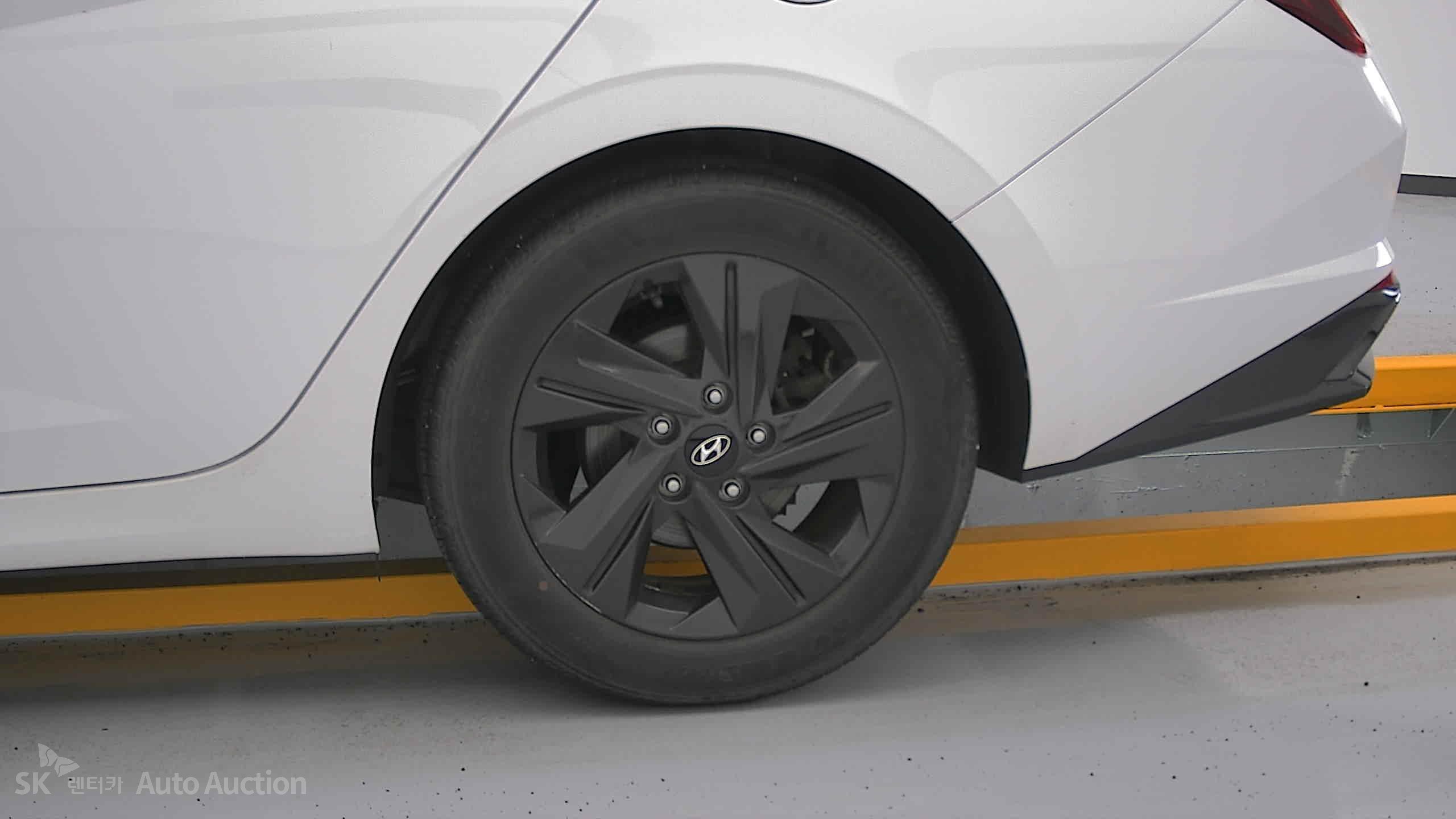 2023 - hyundai avante