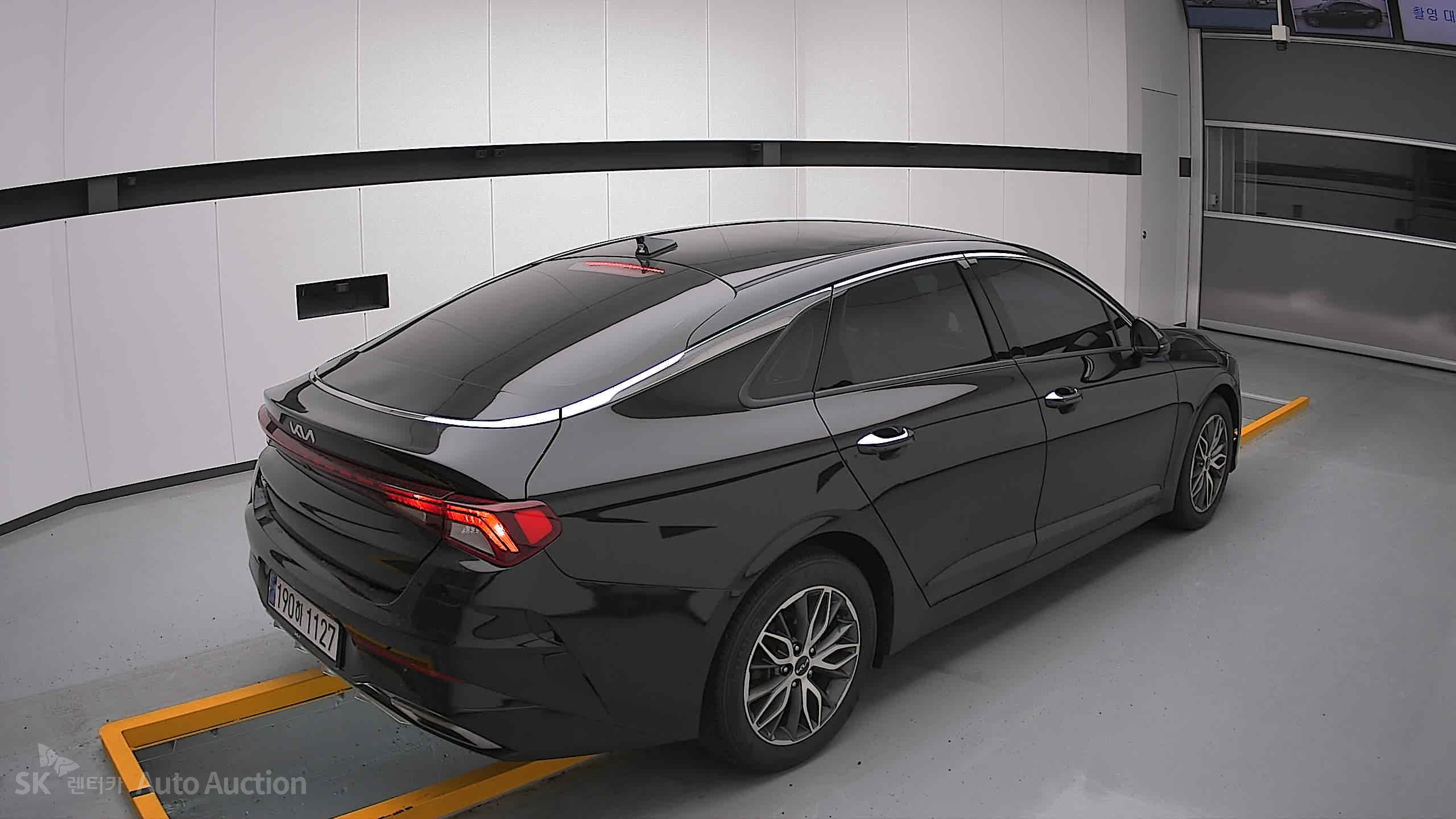 2023 - kia k5