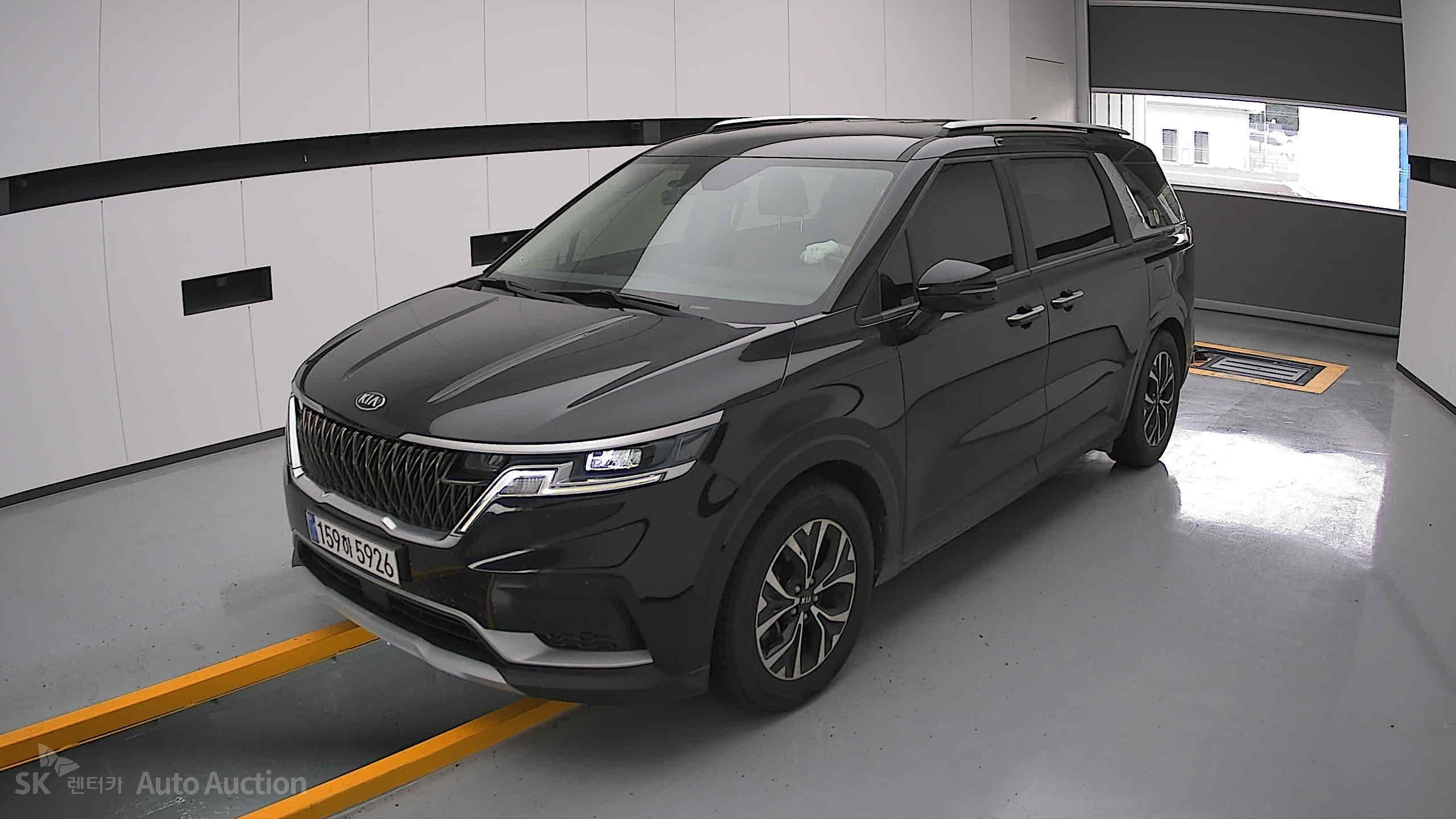 2021 - kia carnival