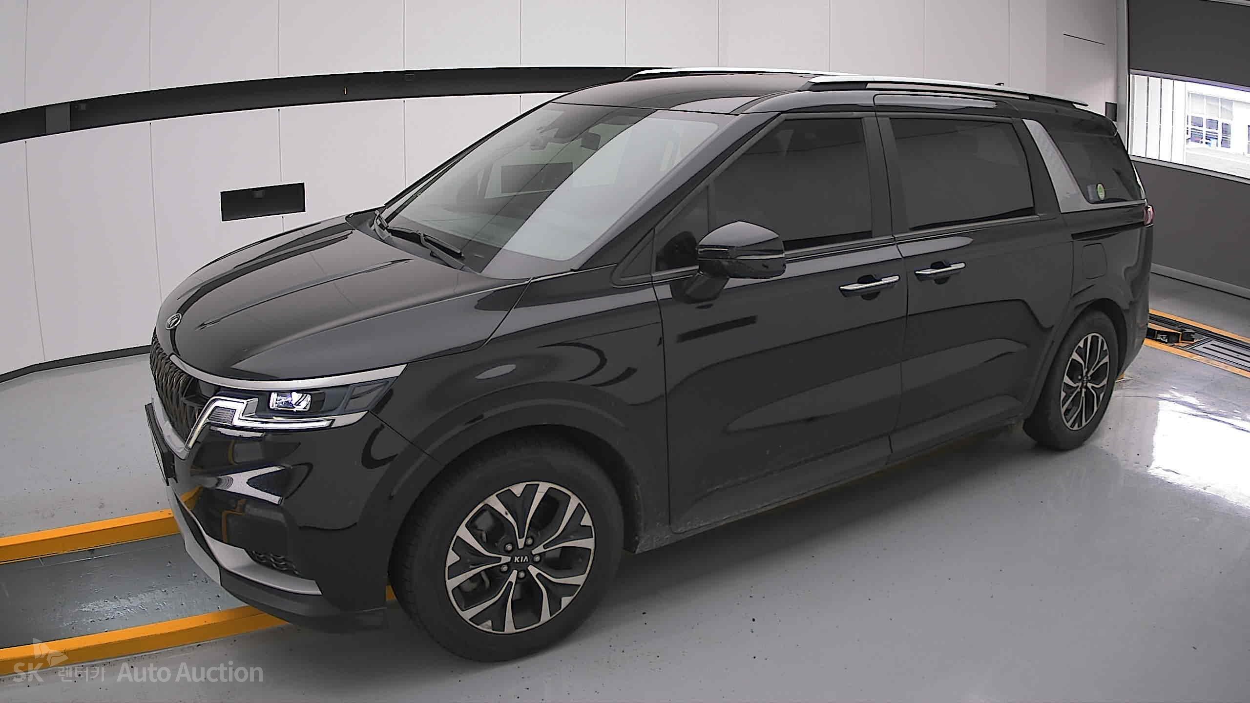 2021 - kia carnival