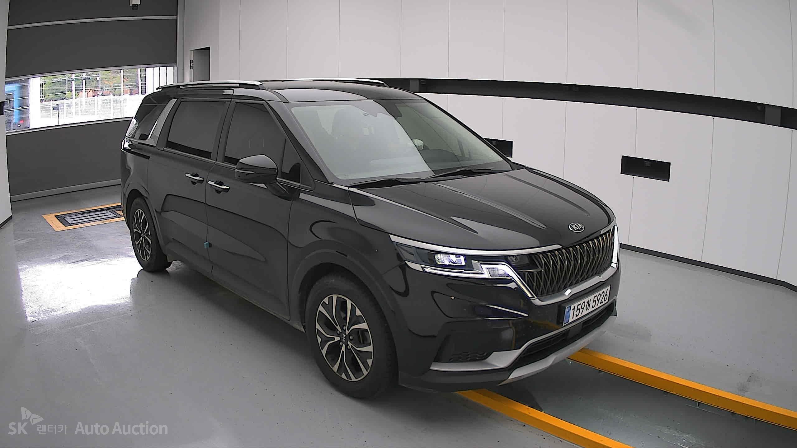 2021 - kia carnival