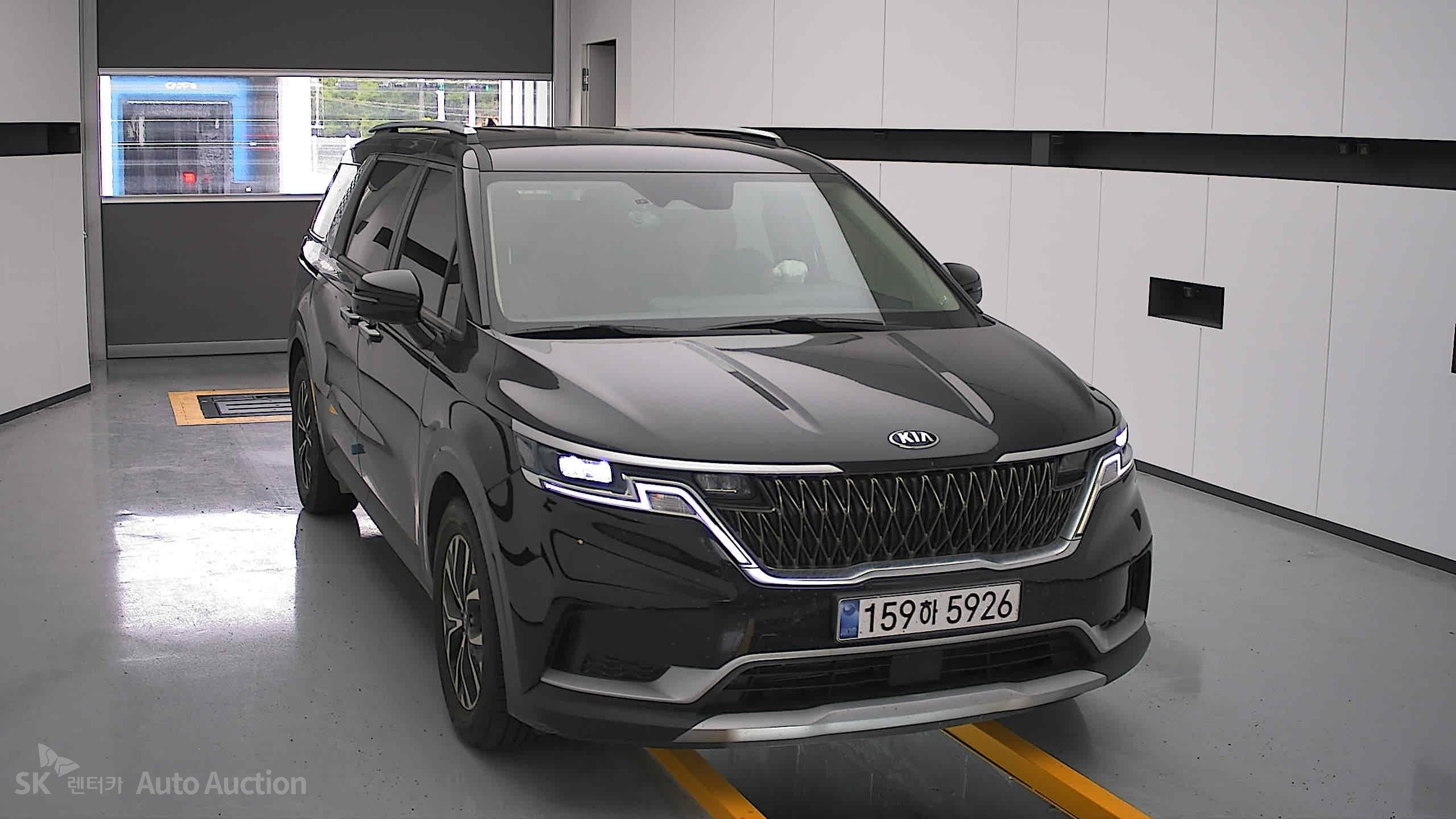 2021 - kia carnival