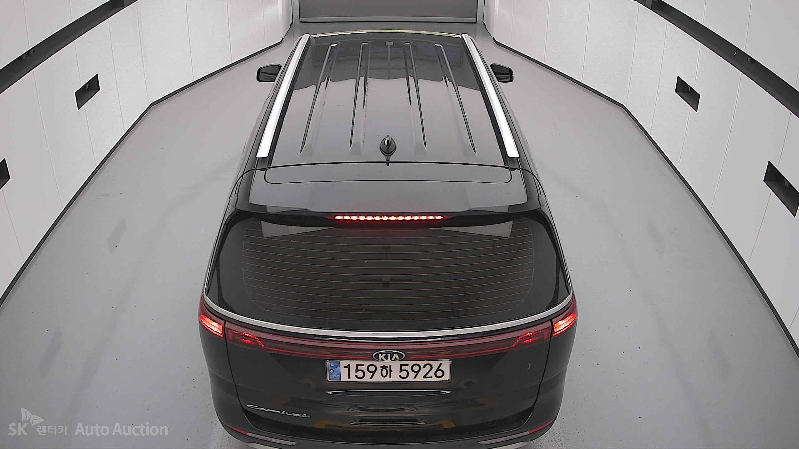 2021 - kia carnival
