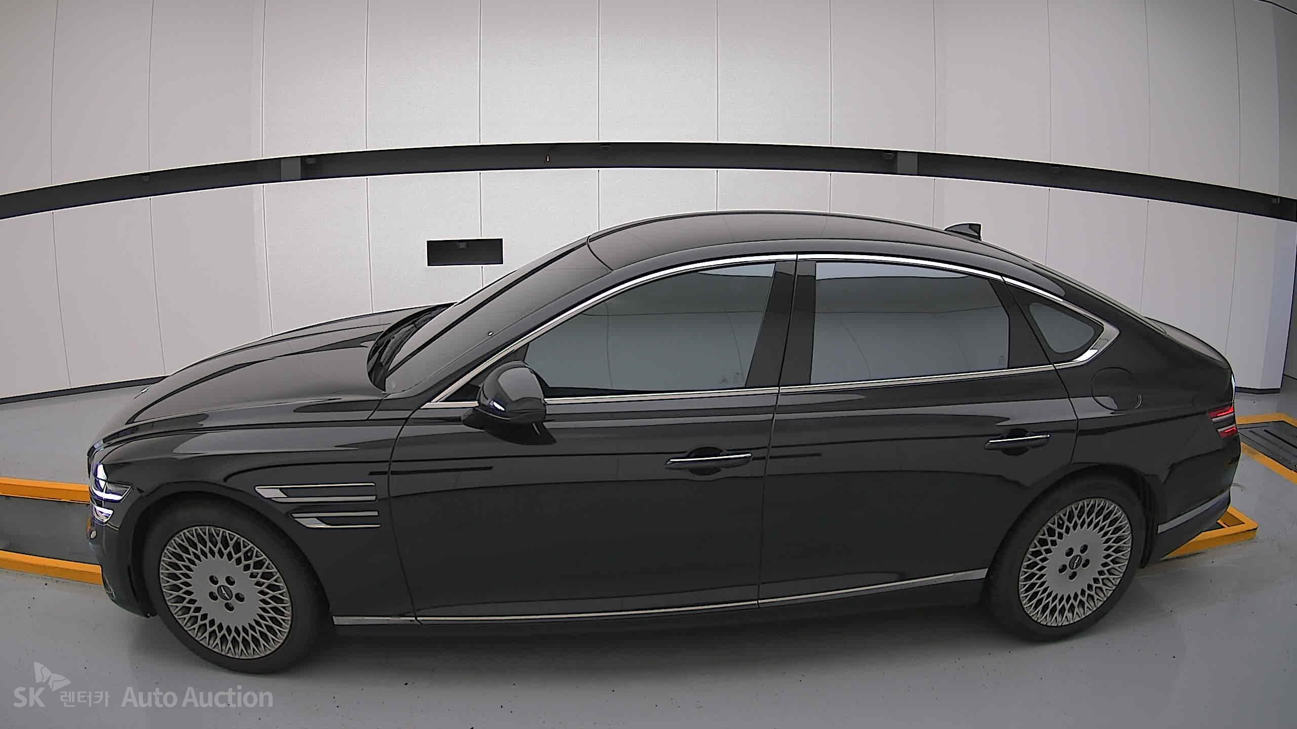 2022 - genesis g80