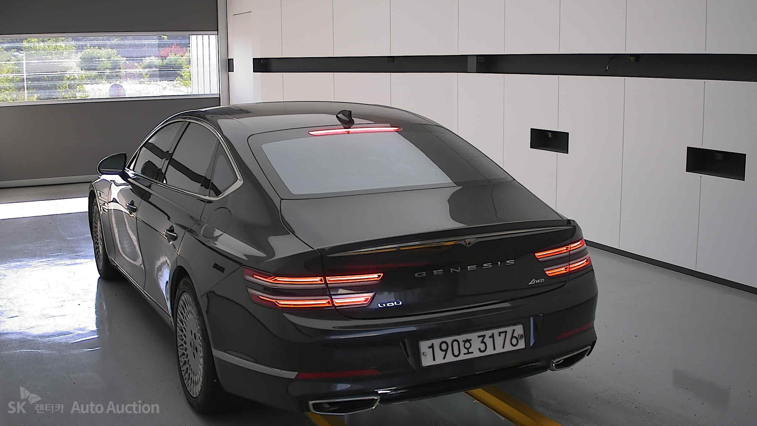 2022 - genesis g80
