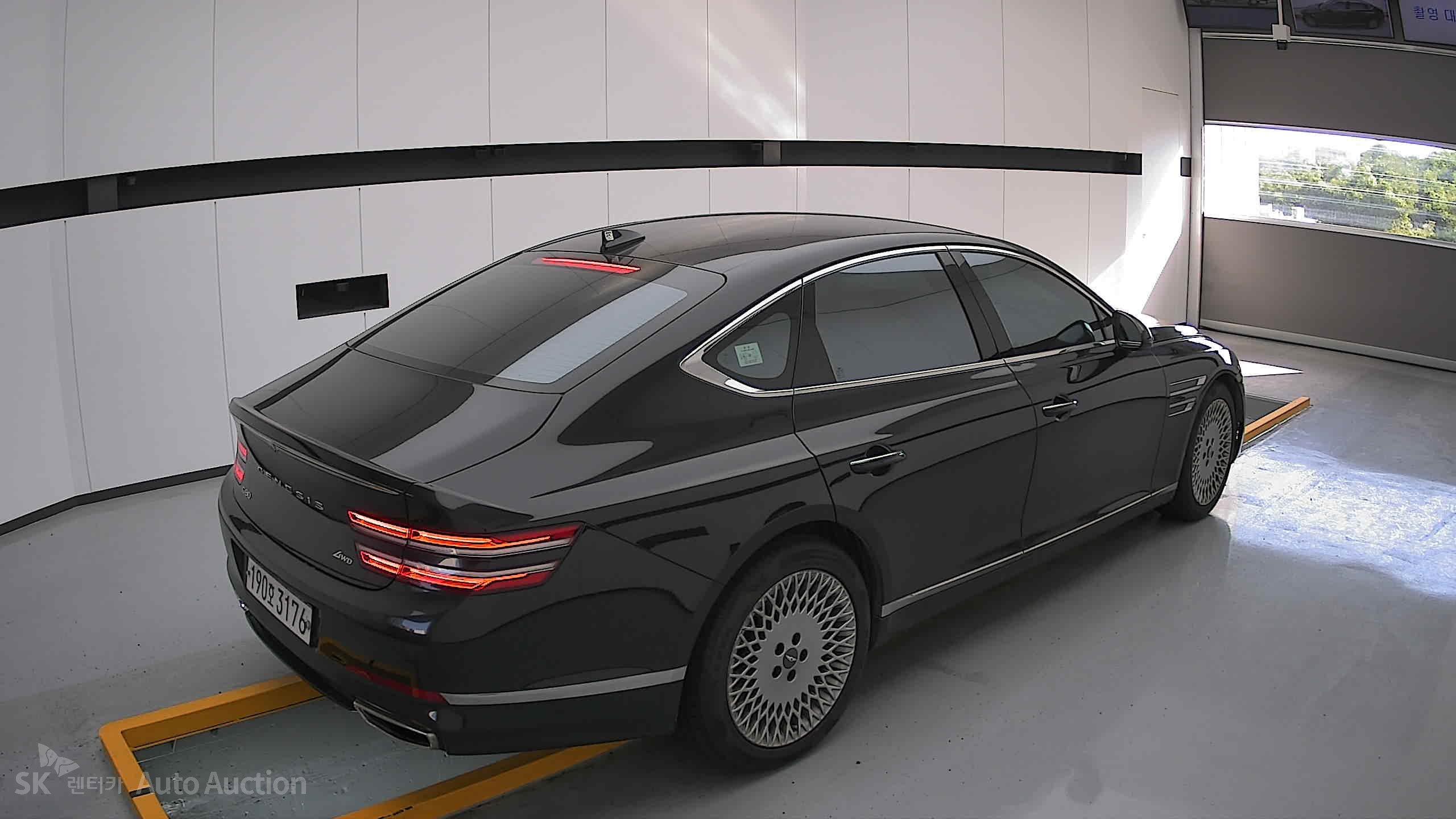 2022 - genesis g80
