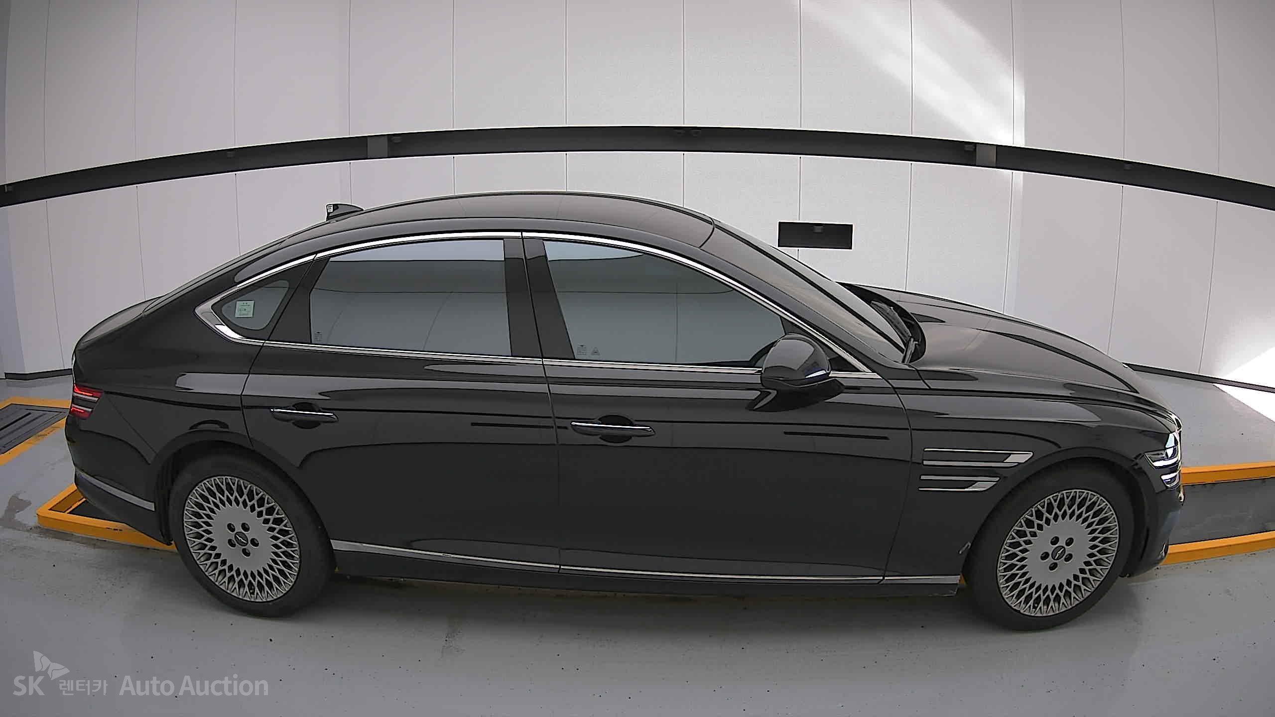 2022 - genesis g80