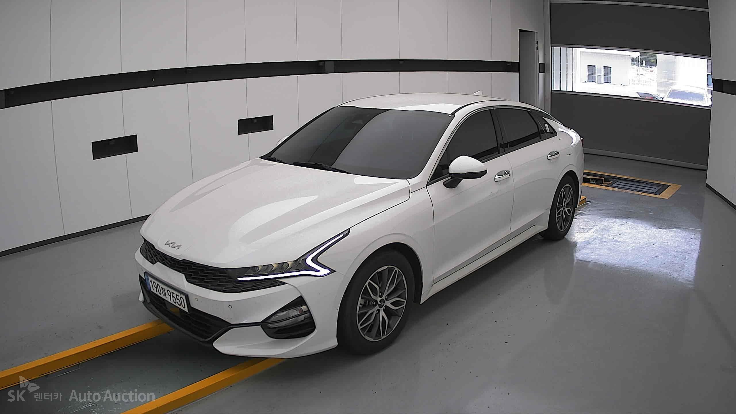 2023 - kia k5