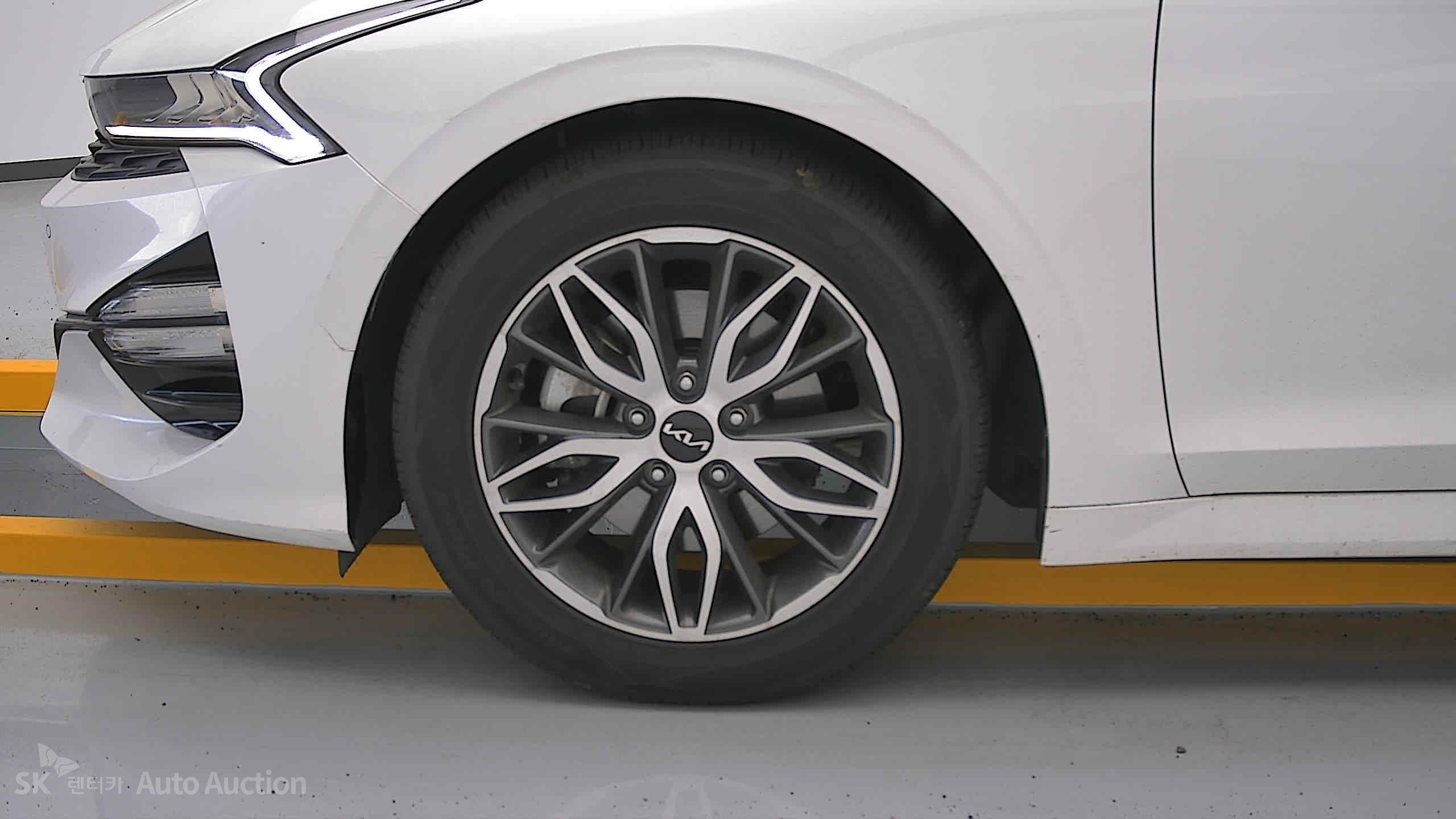 2023 - kia k5