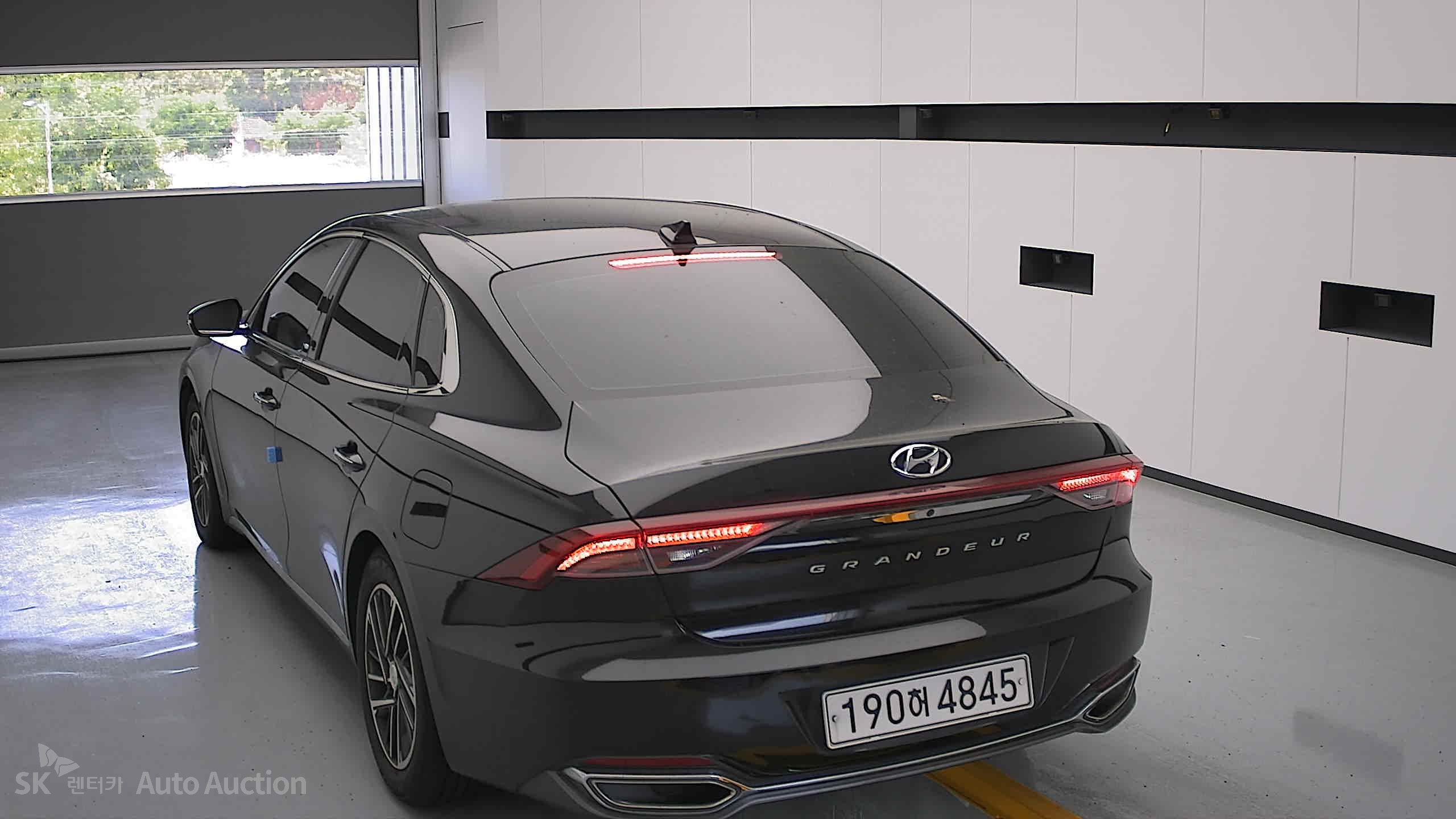2022 - hyundai grandeur