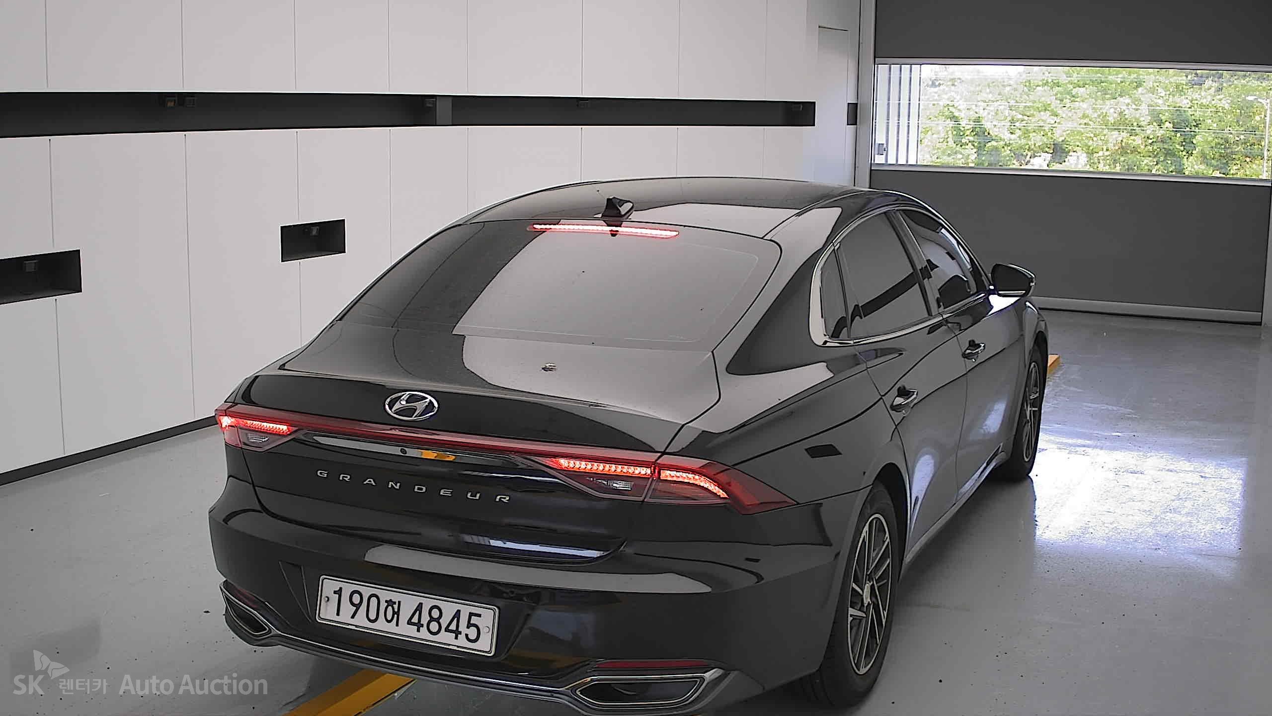 2022 - hyundai grandeur