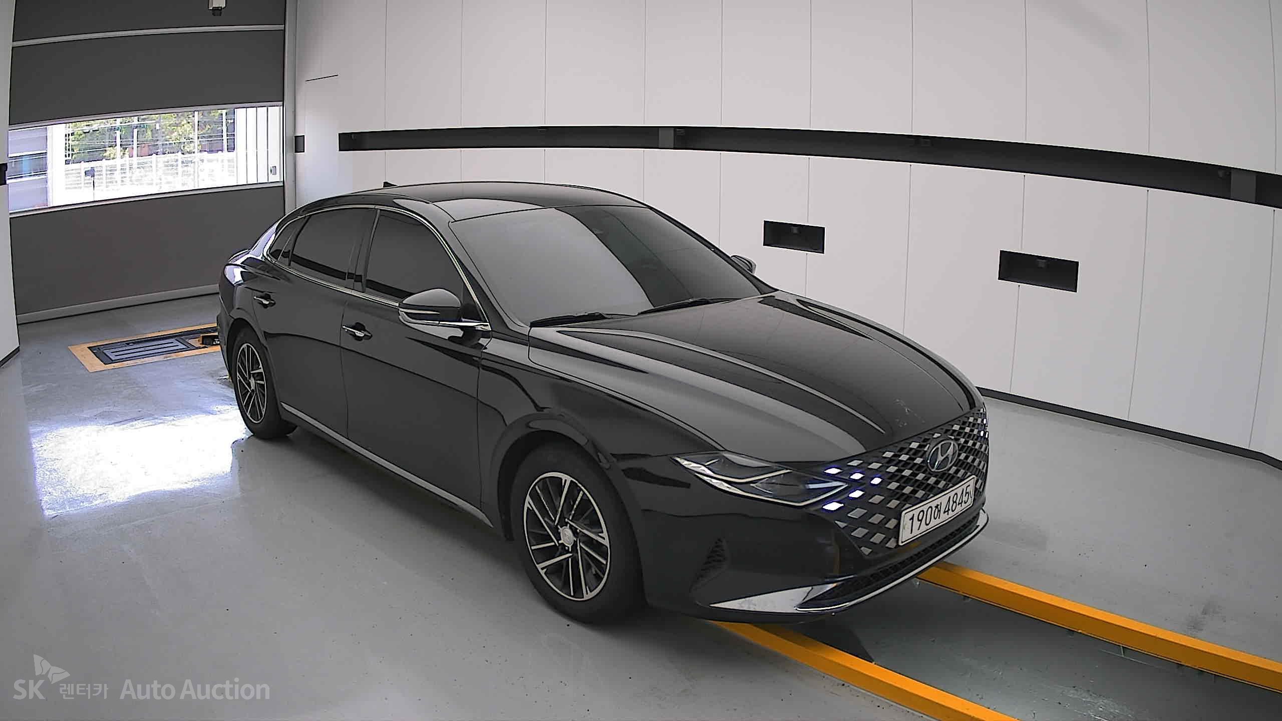2022 - hyundai grandeur