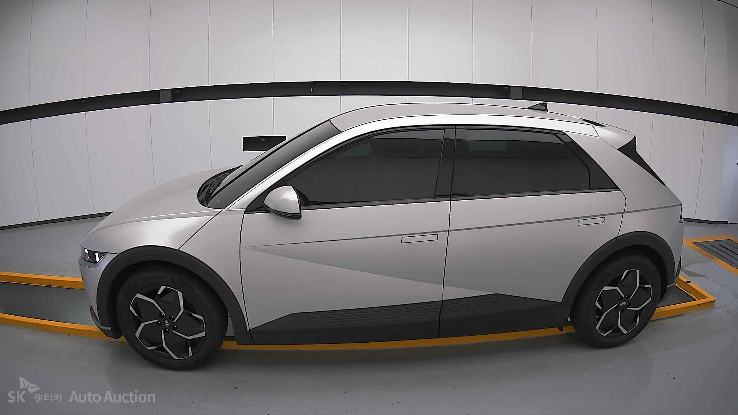 2022 - hyundai ioniq