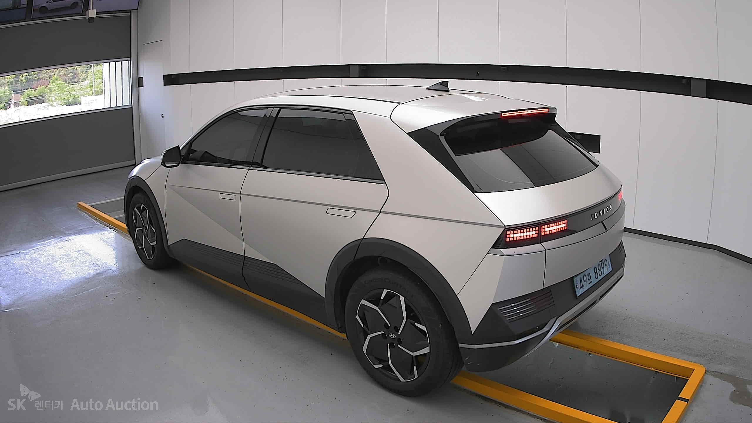 2022 - hyundai ioniq