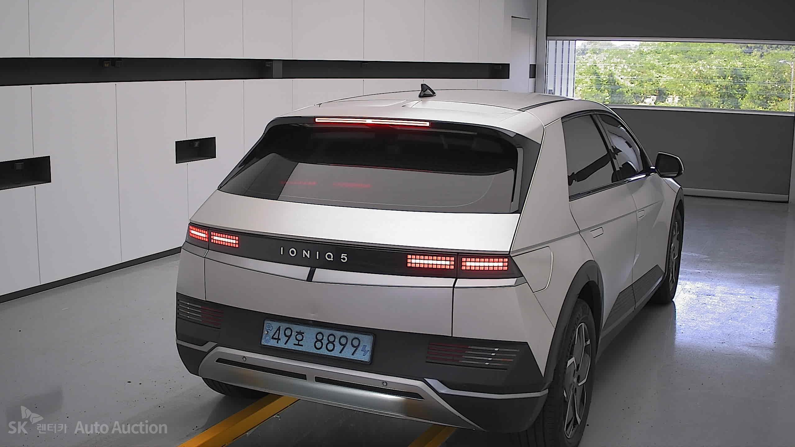 2022 - hyundai ioniq