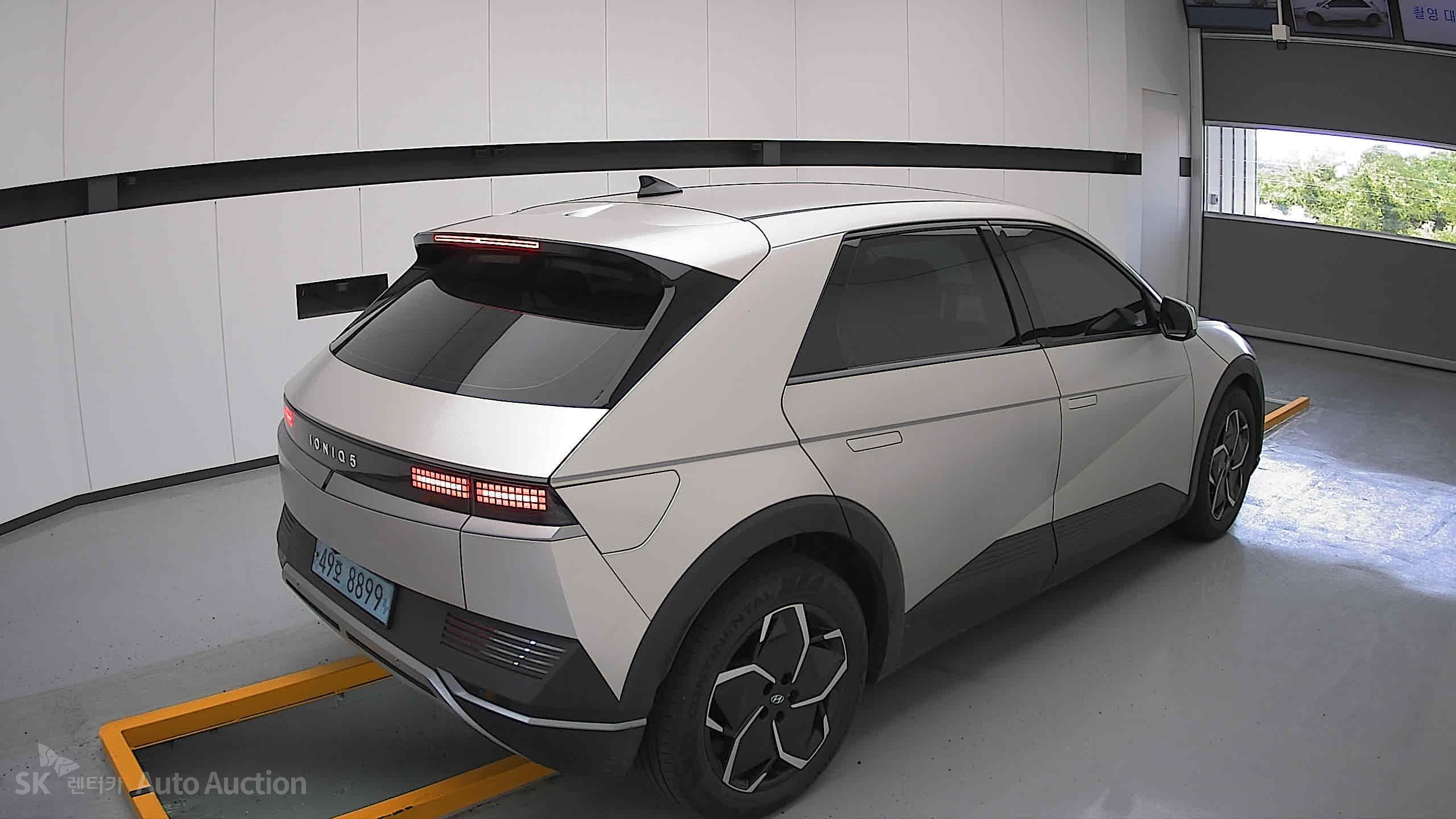 2022 - hyundai ioniq