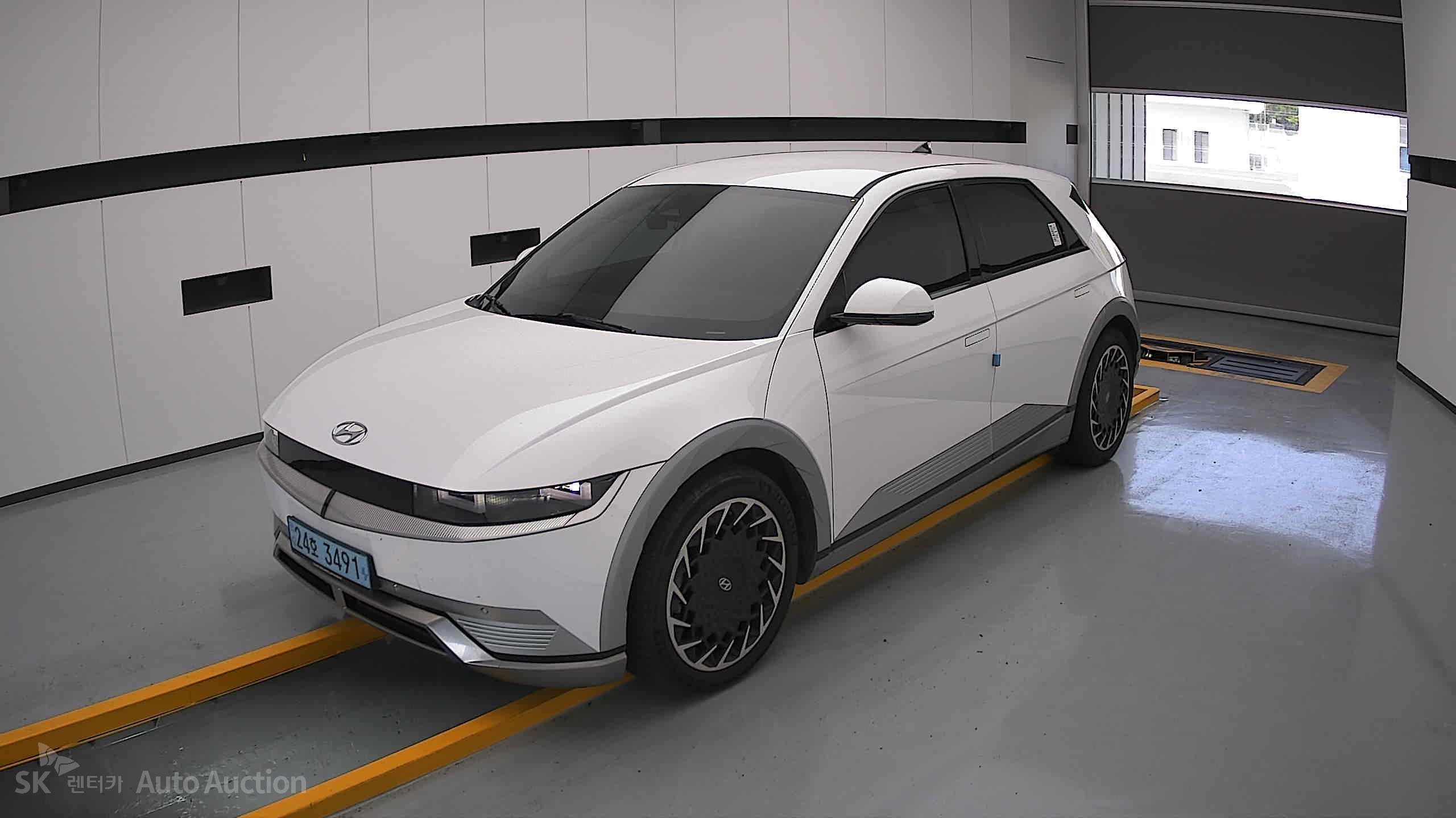 2022 - hyundai ioniq