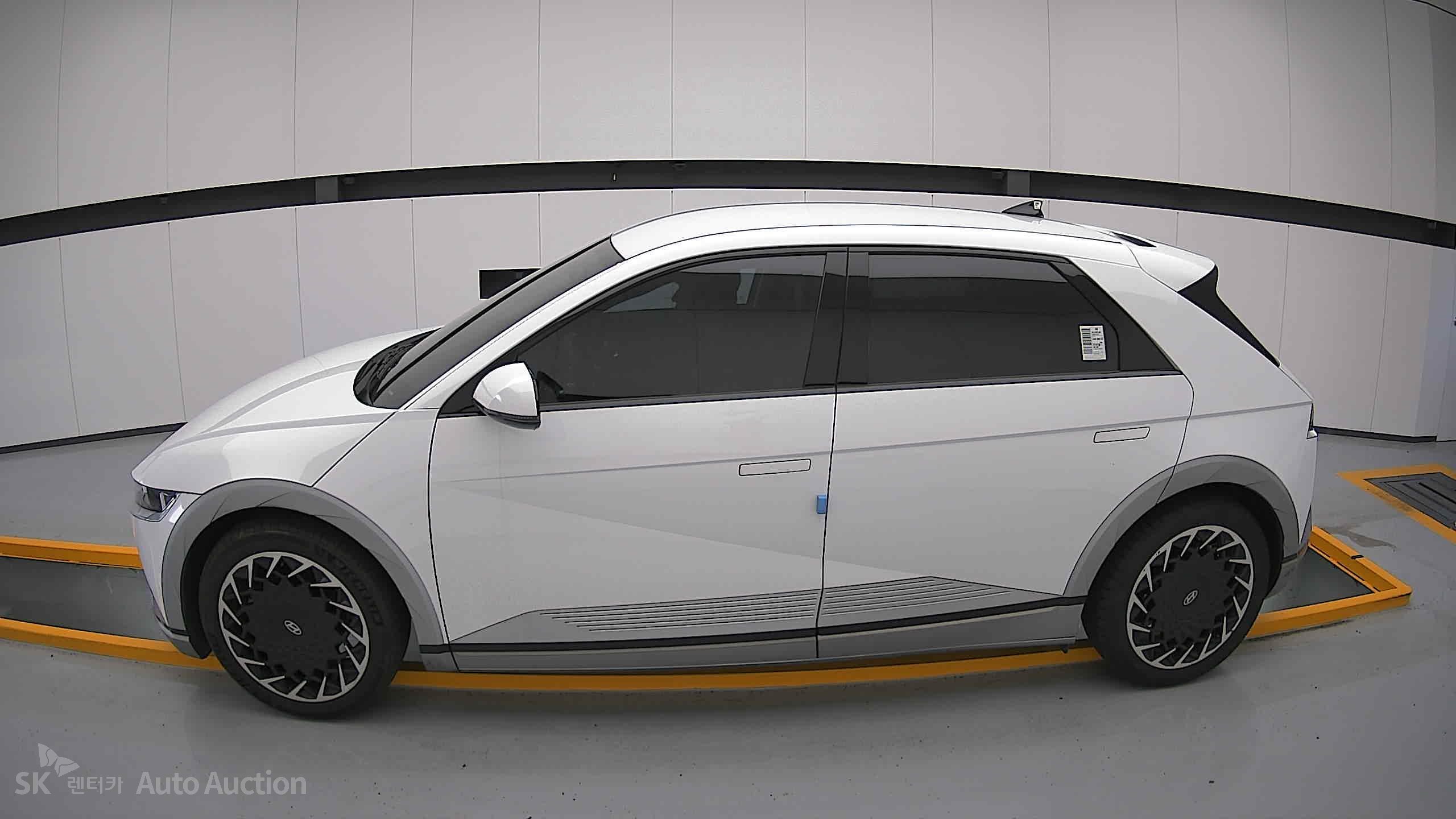 2022 - hyundai ioniq