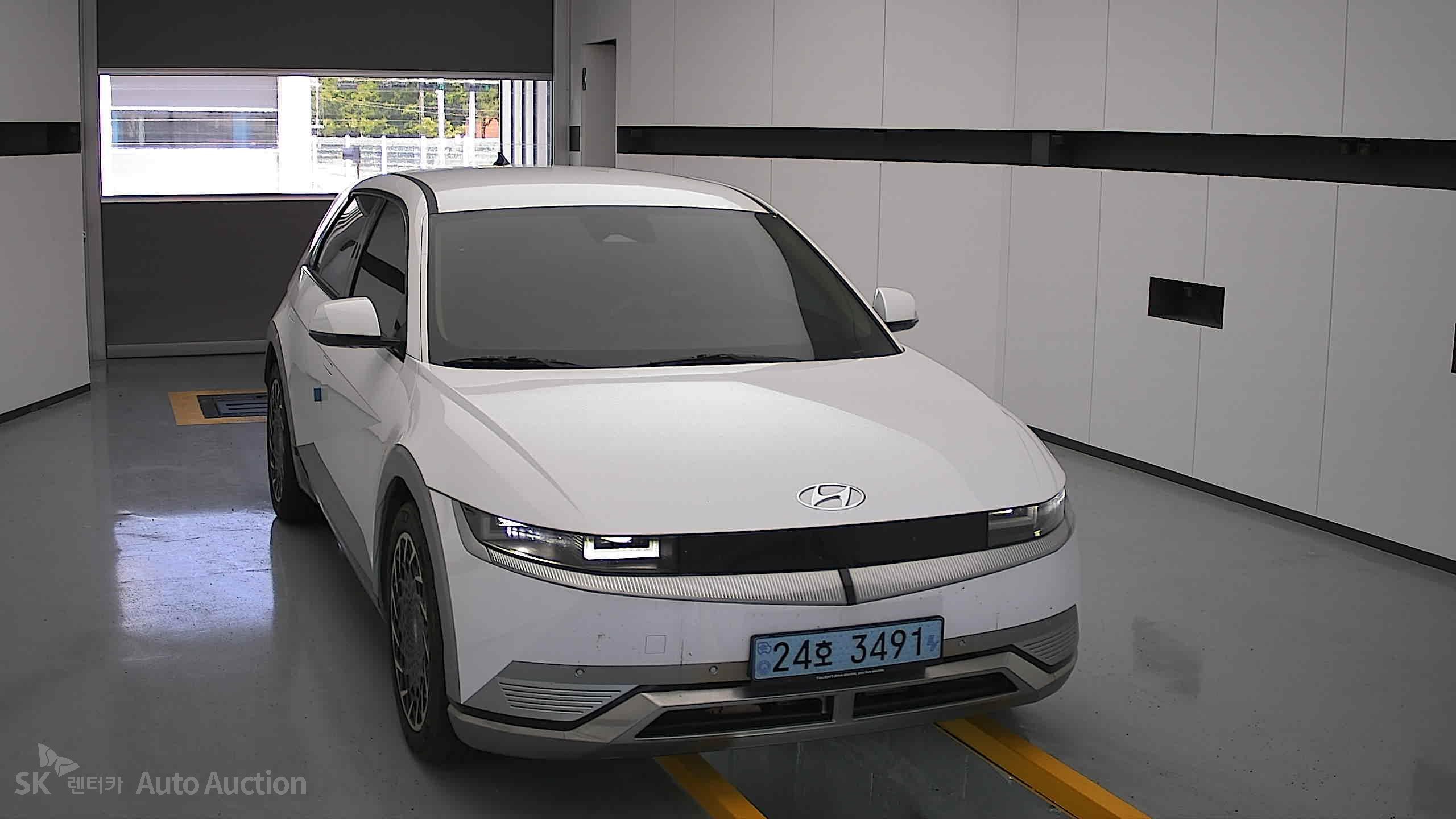 2022 - hyundai ioniq