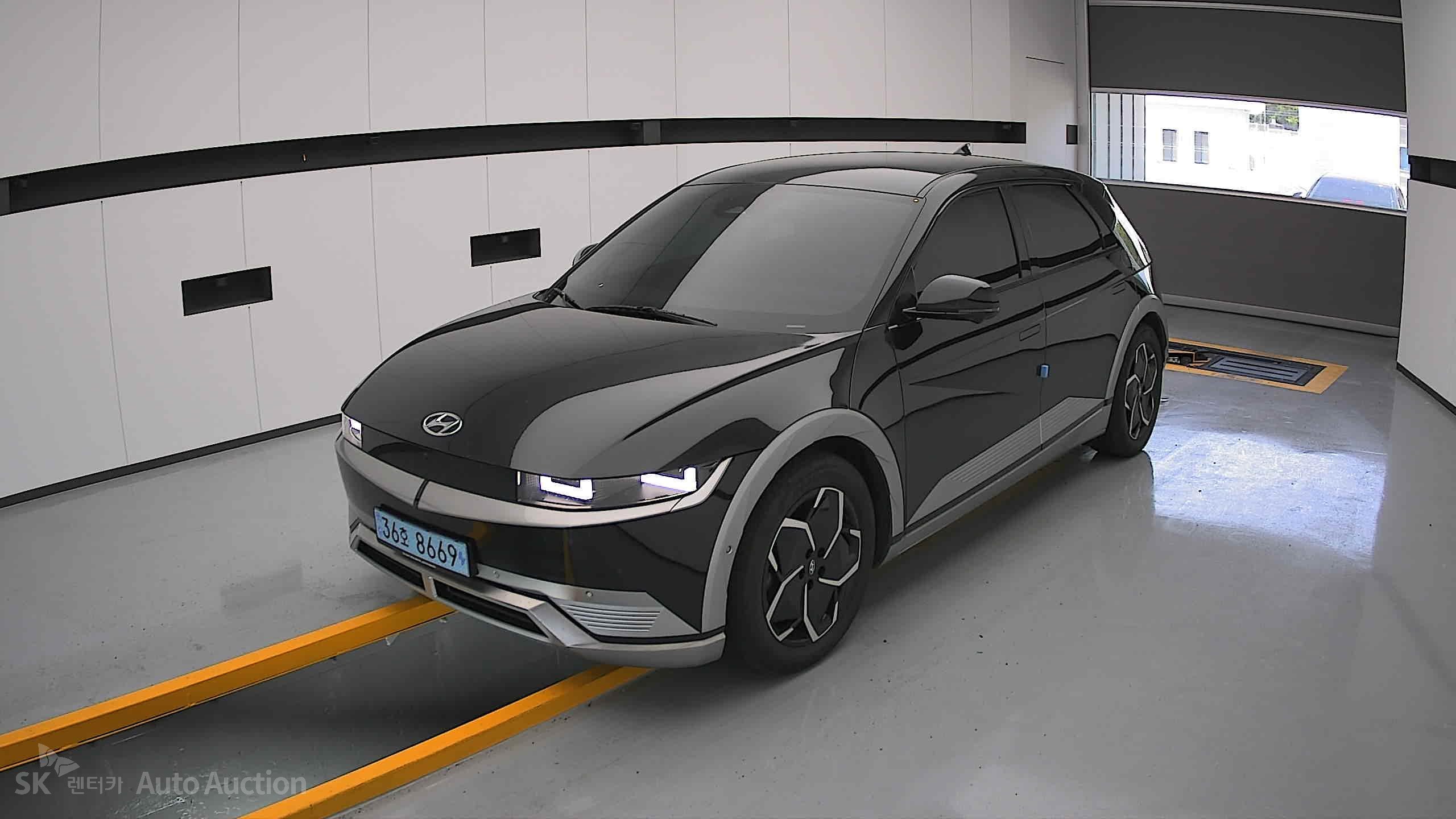 2022 - hyundai ioniq