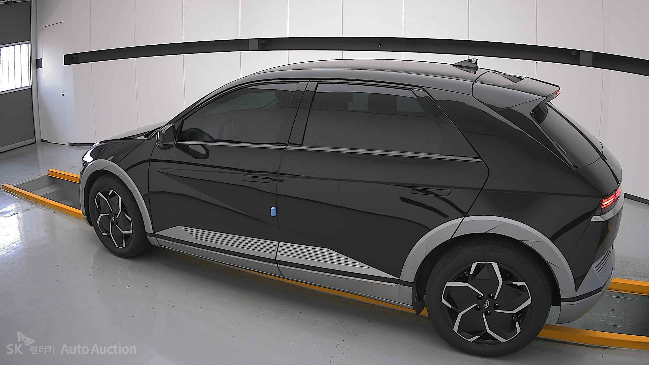 2022 - hyundai ioniq
