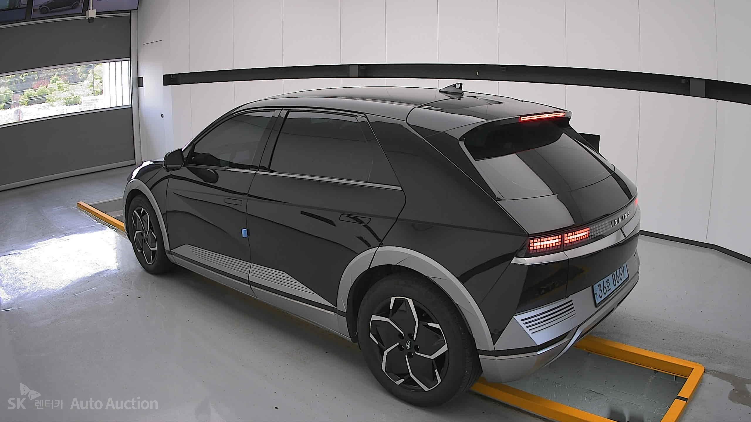 2022 - hyundai ioniq