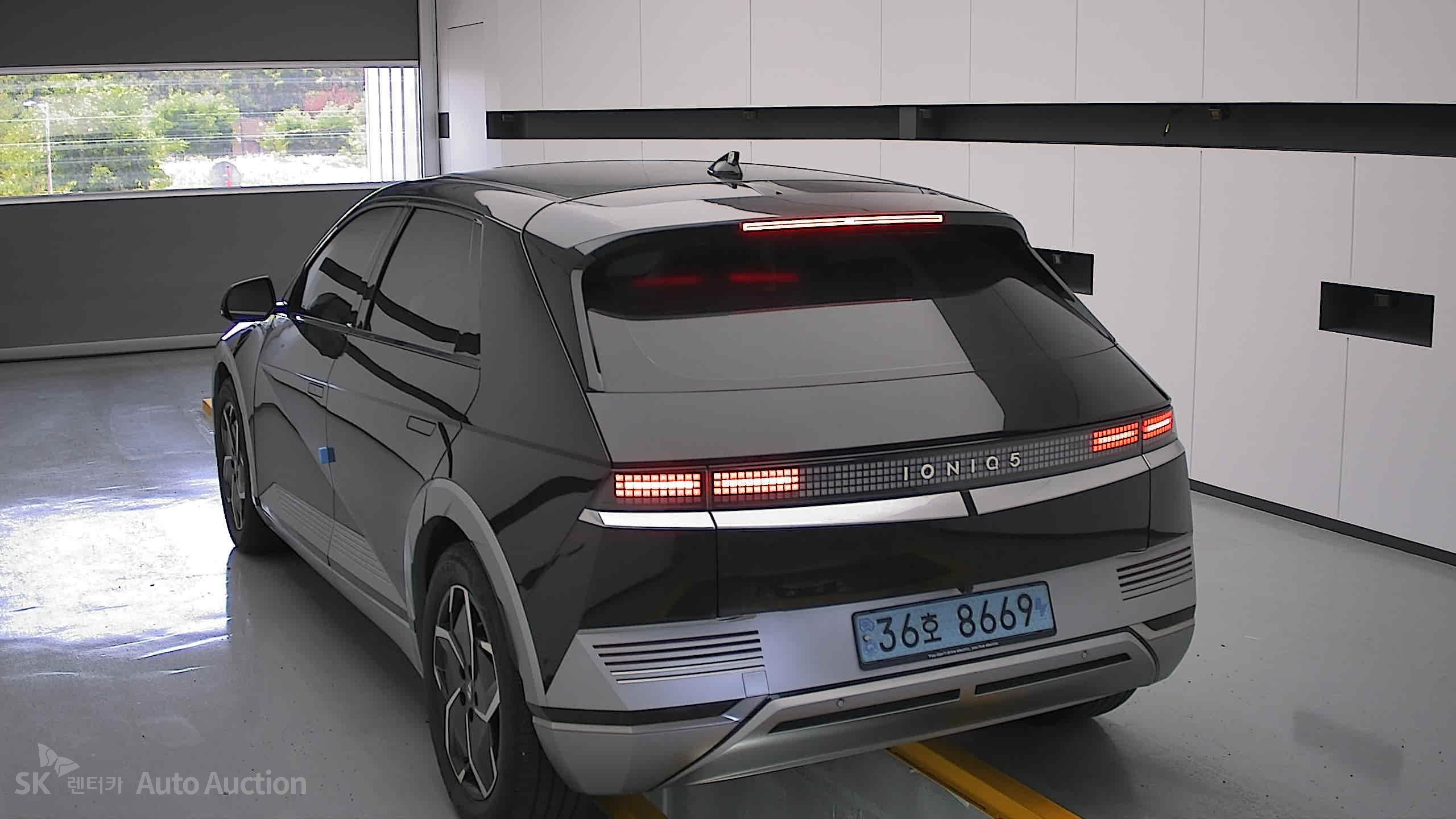 2022 - hyundai ioniq