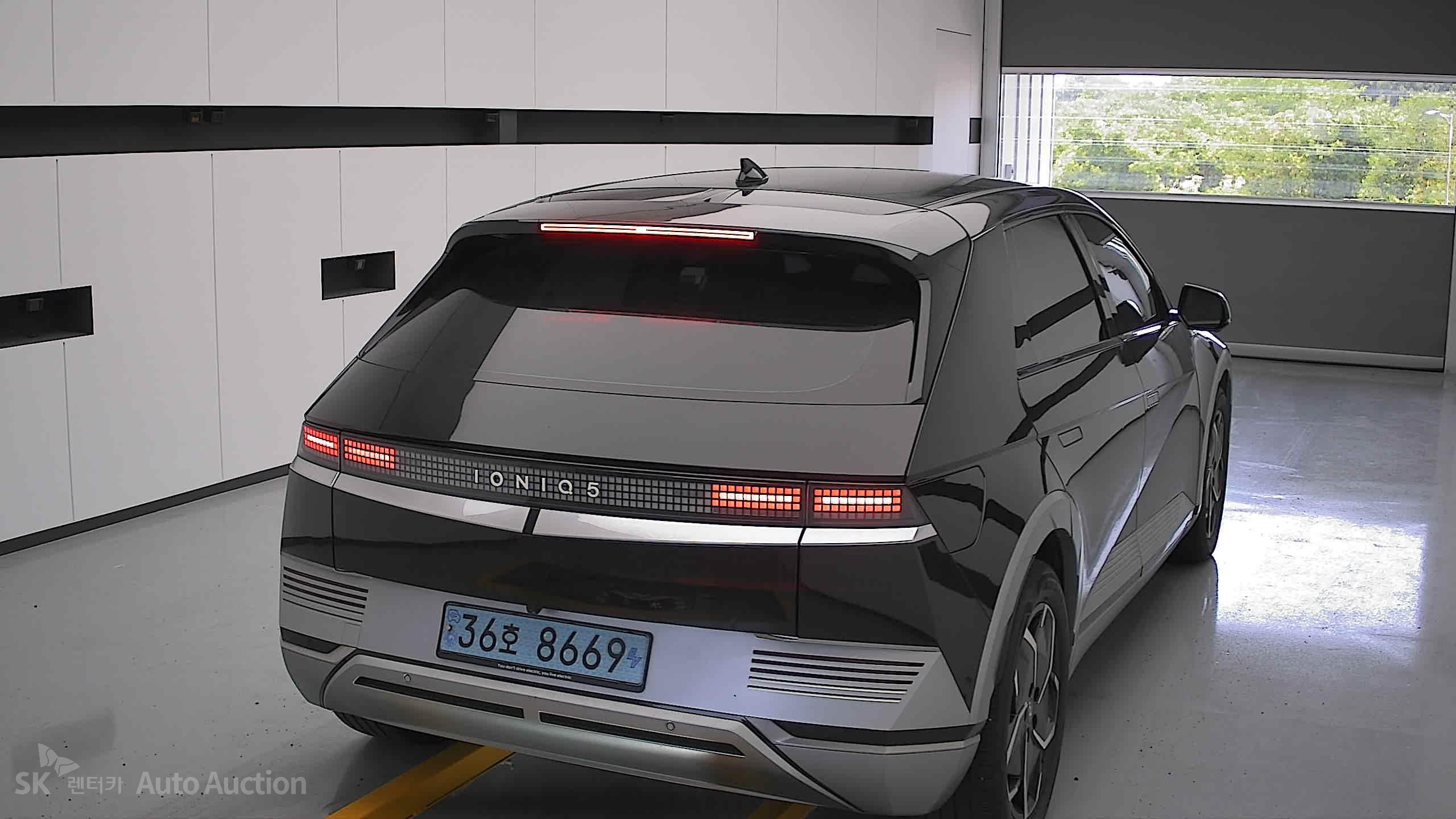 2022 - hyundai ioniq