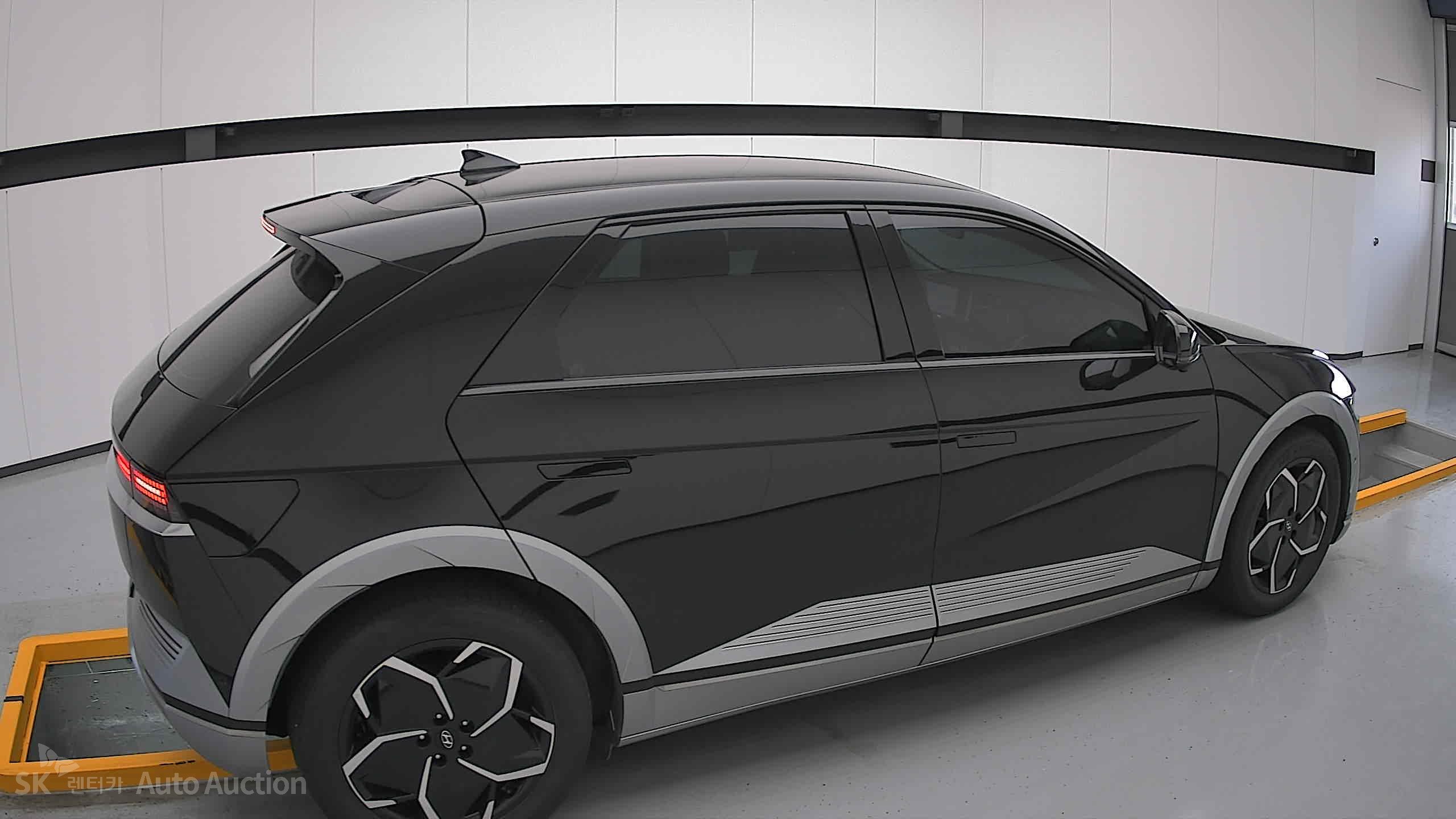 2022 - hyundai ioniq